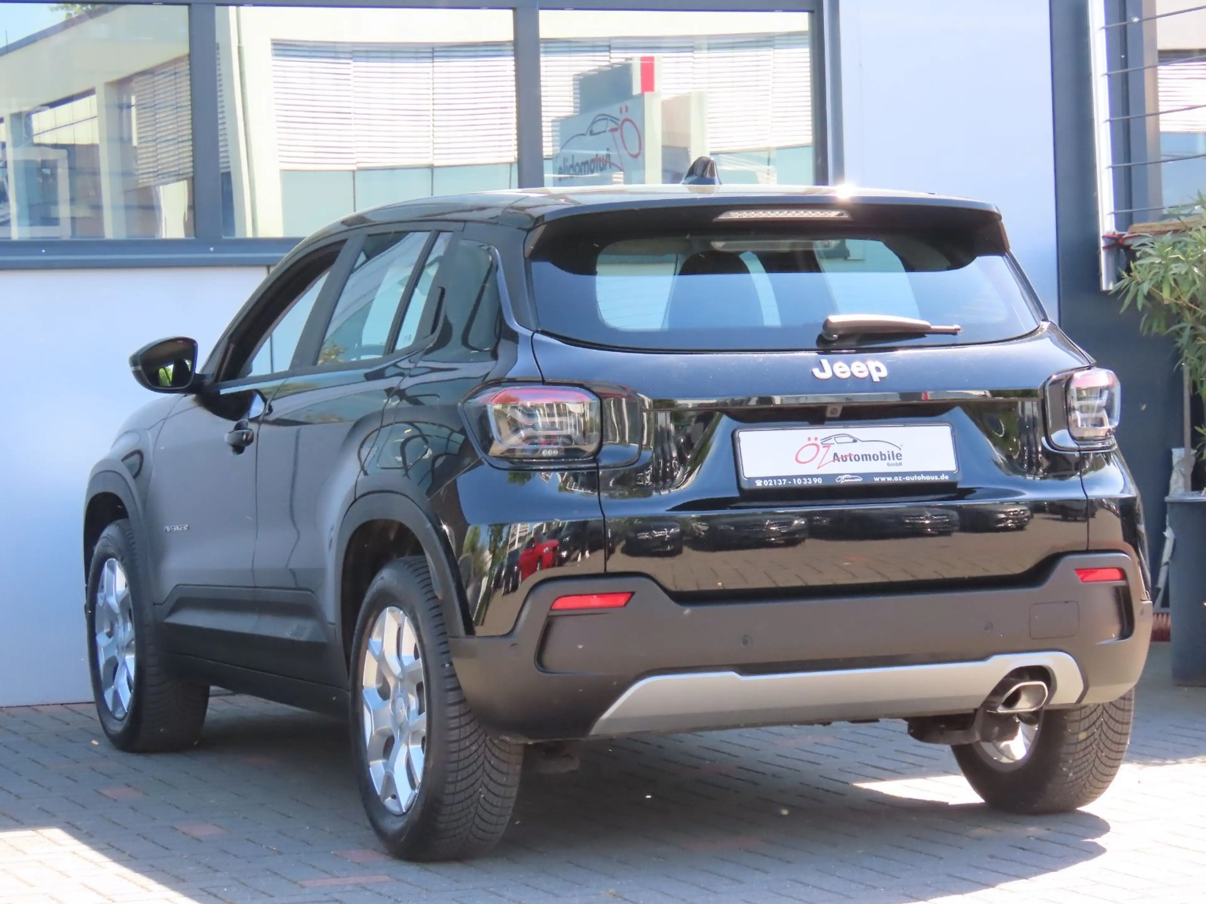 Jeep Avenger 1.2 GSE T3 GDI Klimaauto. CarPlay PDC — photo 10