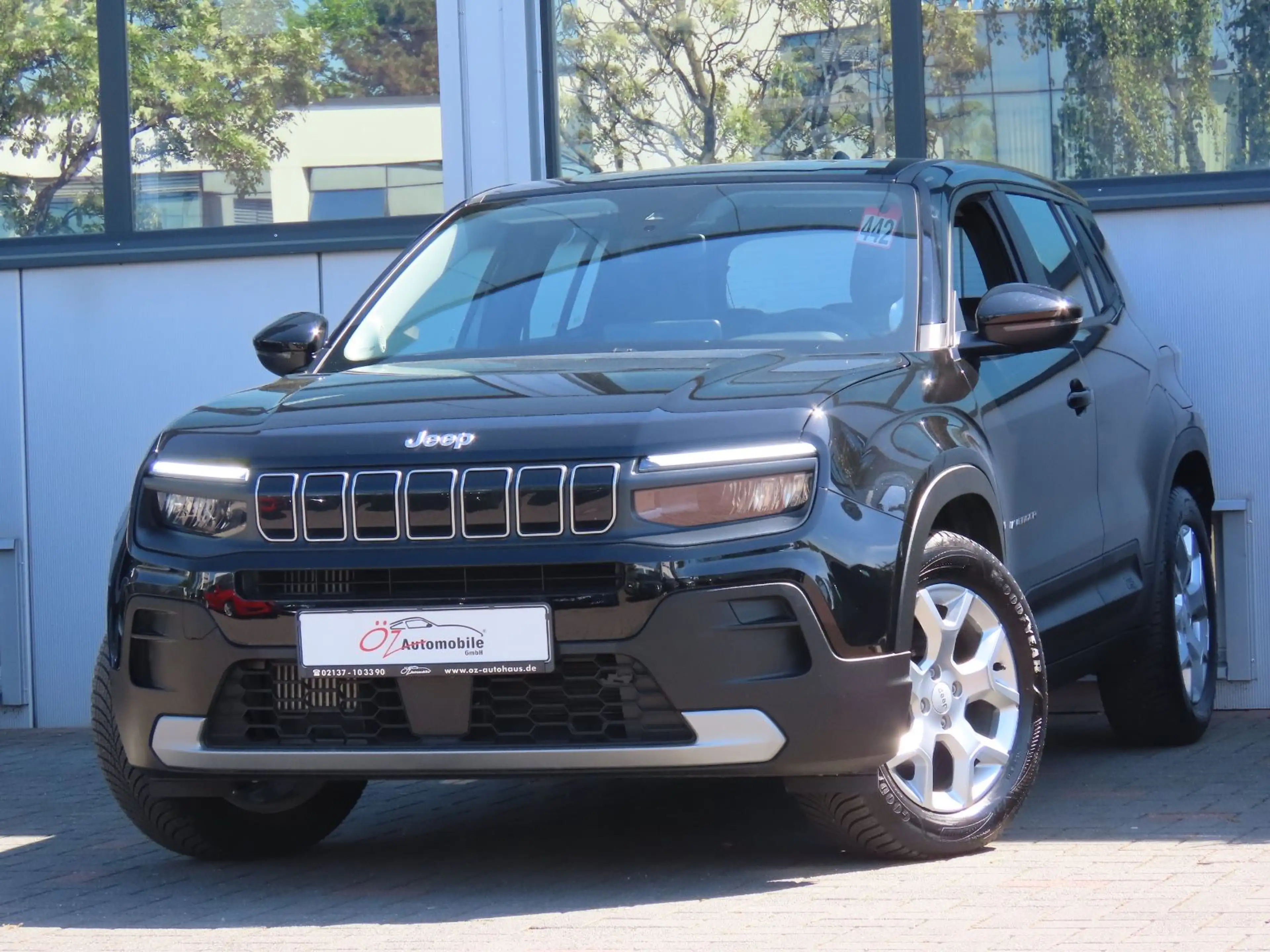 Jeep Avenger 1.2 GSE T3 GDI Klimaauto. CarPlay PDC — photo 4