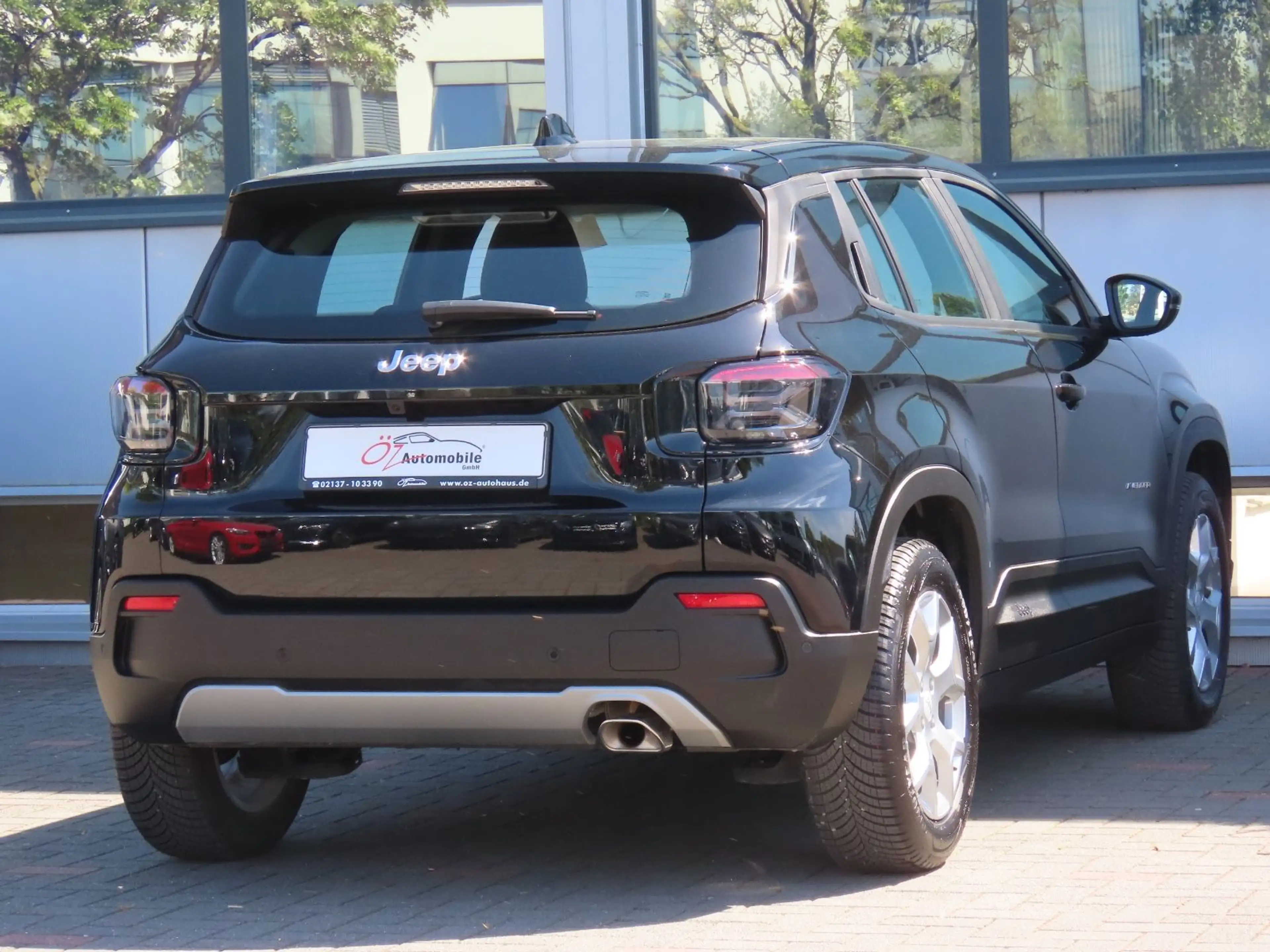 Jeep Avenger 1.2 GSE T3 GDI Klimaauto. CarPlay PDC — photo 6