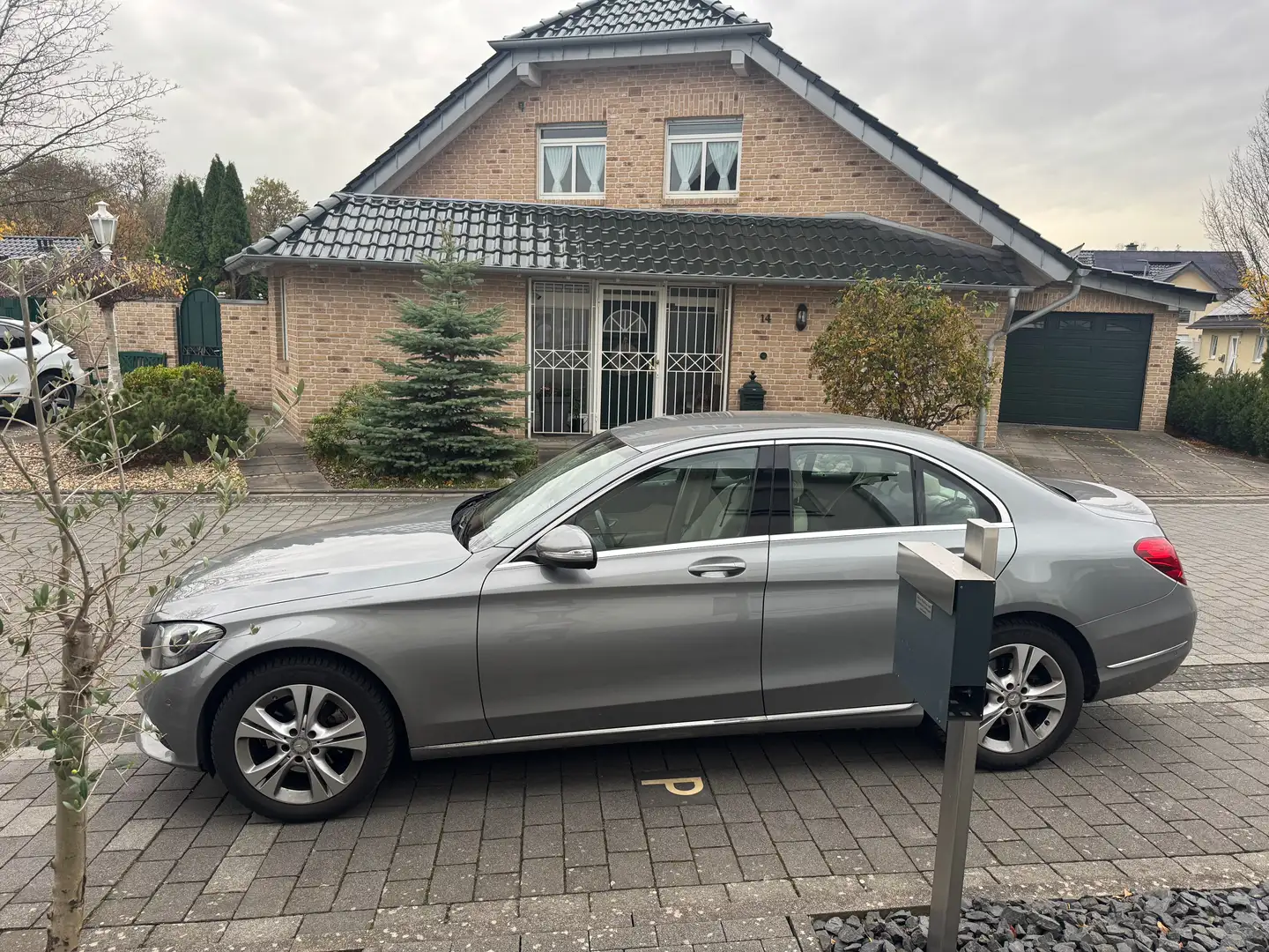 Mercedes-Benz C 200 C-Klasse 7G-TRONIC Edition 1 Argento - 1