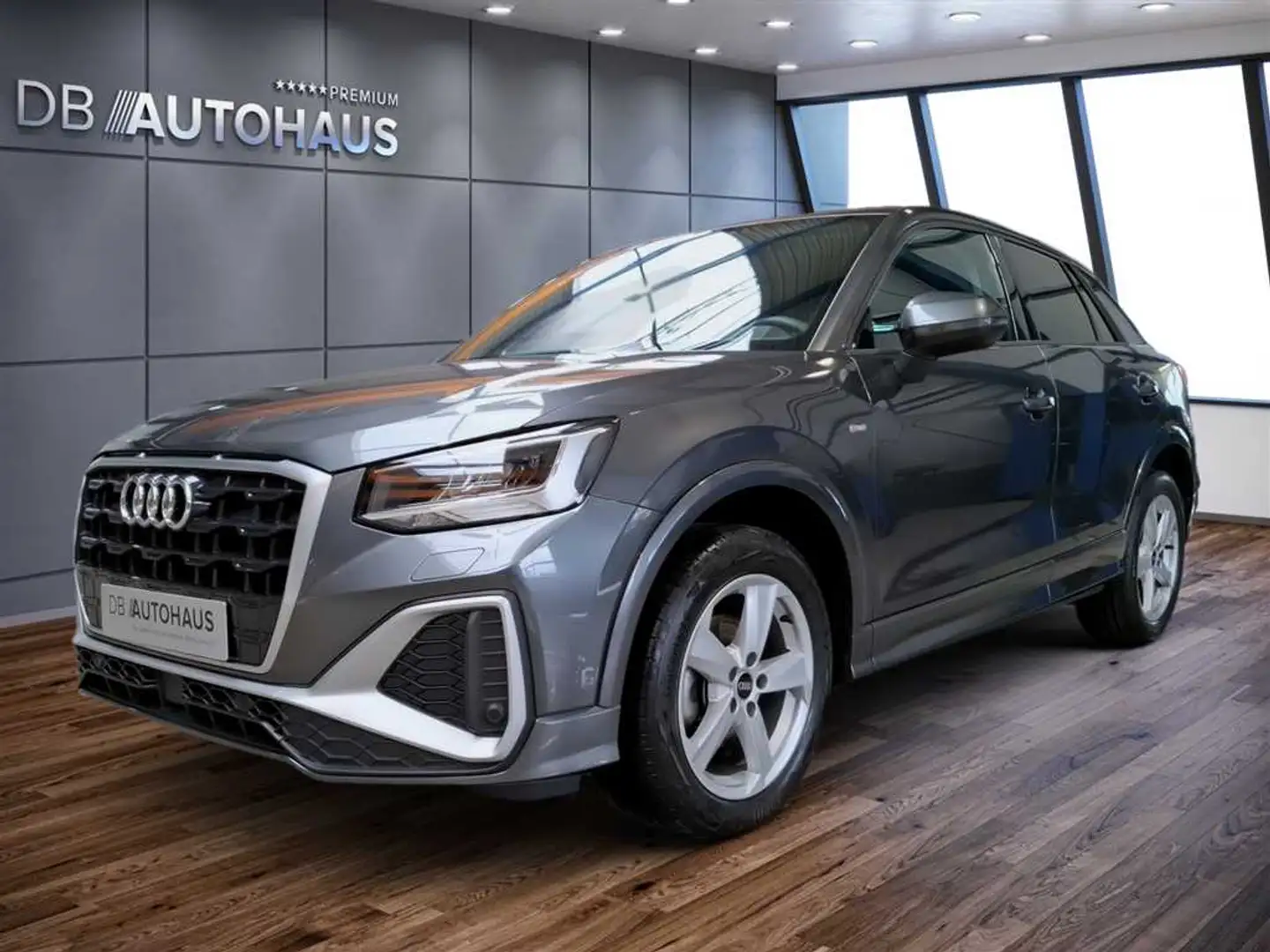 Audi Q2 S line 35 1.5 TFSI E tronic Grigio - 1