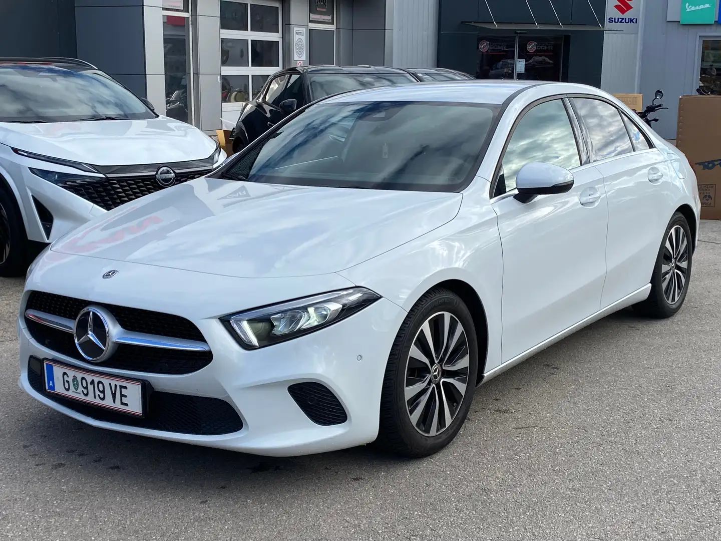 Mercedes-Benz A 180 A 180 d Aut. Weiß - 1