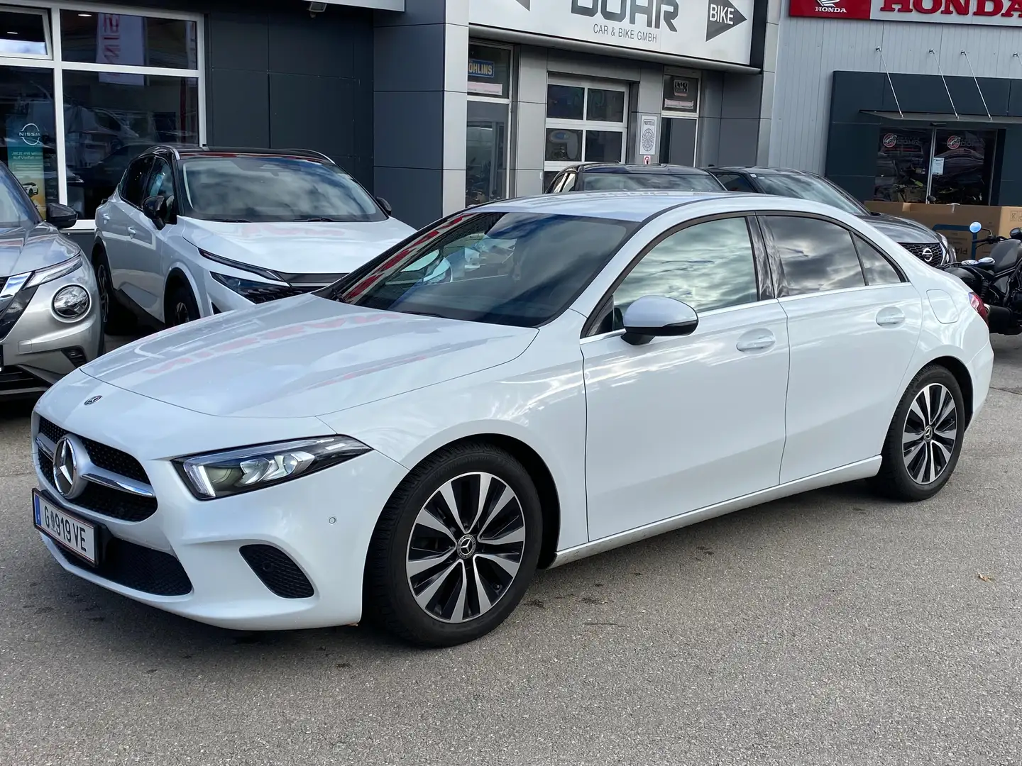 Mercedes-Benz A 180 A 180 d Aut. Weiß - 2