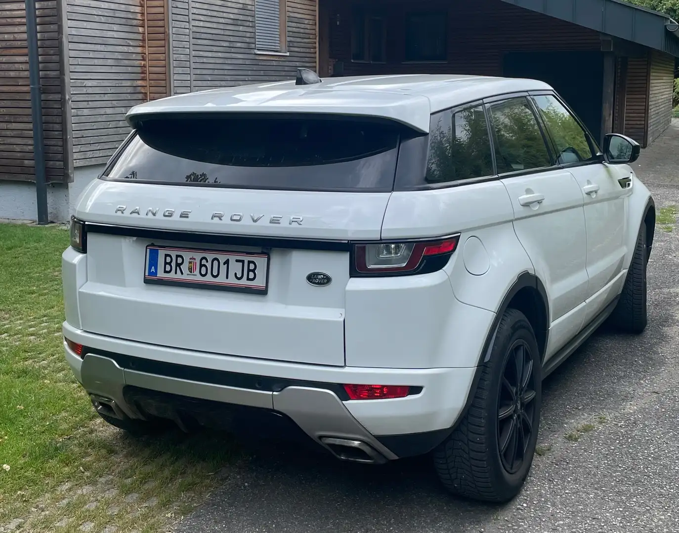 Land Rover Range Rover Evoque Range Rover Evoque SE Dynamic 2.0 TD4 Aut. SE Dynamic Weiß - 2