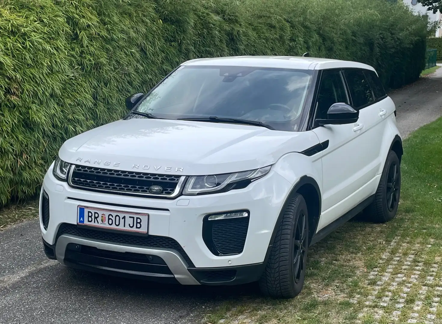 Land Rover Range Rover Evoque Range Rover Evoque SE Dynamic 2.0 TD4 Aut. SE Dynamic Weiß - 1