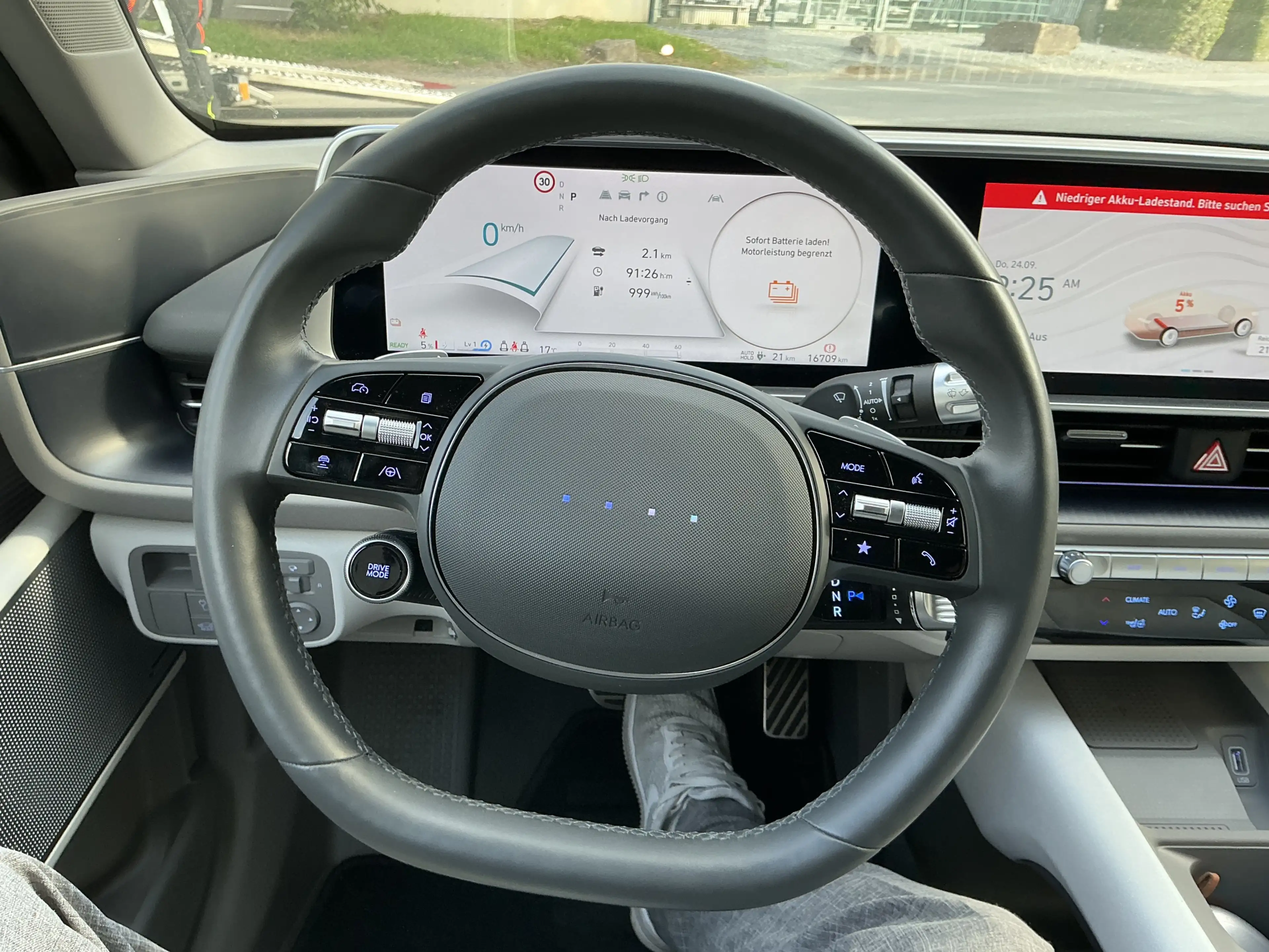 Hyundai IONIQ 6 Uniq Leder BOSE Memory 360Cam HUD ACC — photo 10