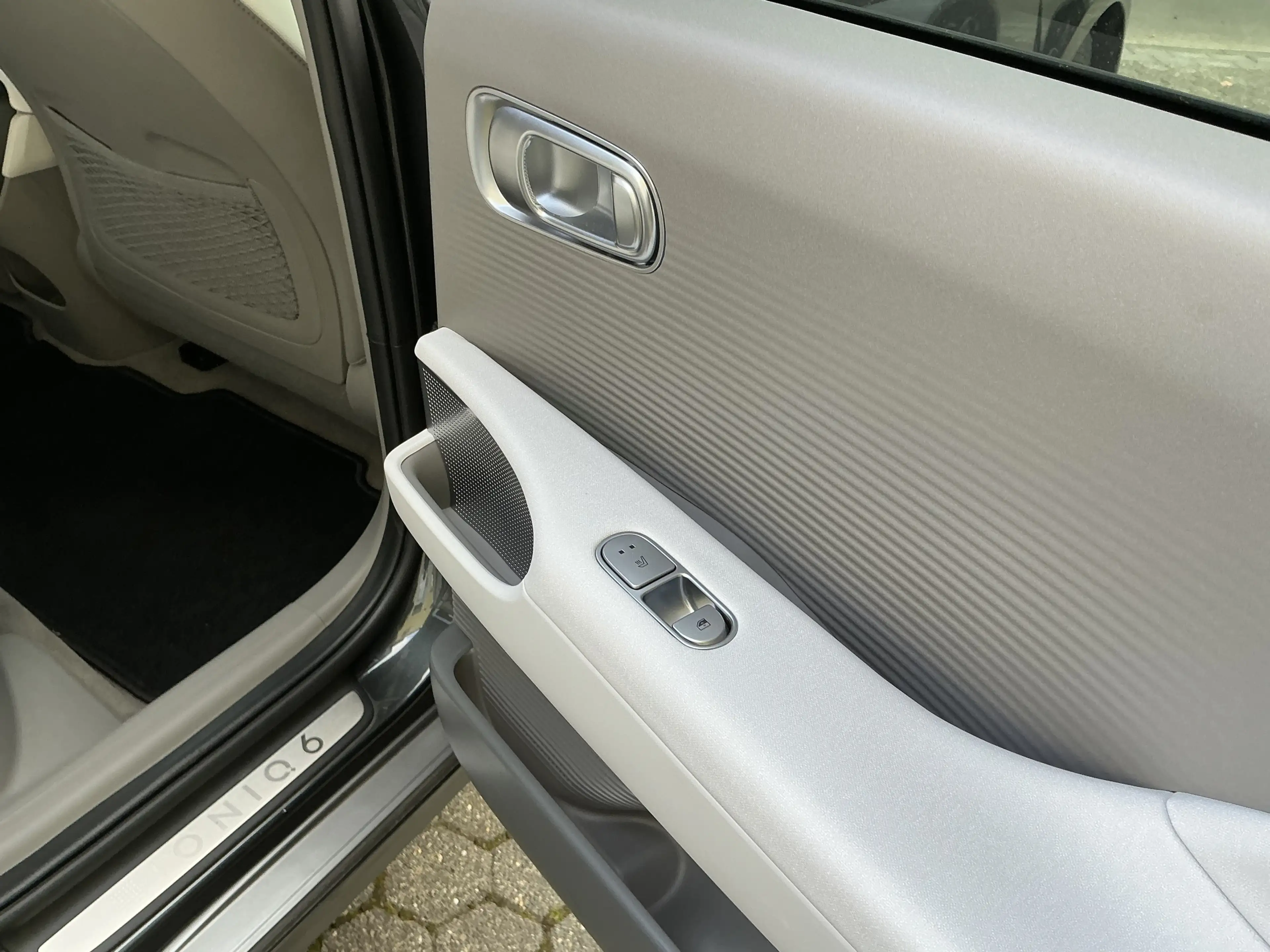 Hyundai IONIQ 6 Uniq Leder BOSE Memory 360Cam HUD ACC — photo 6