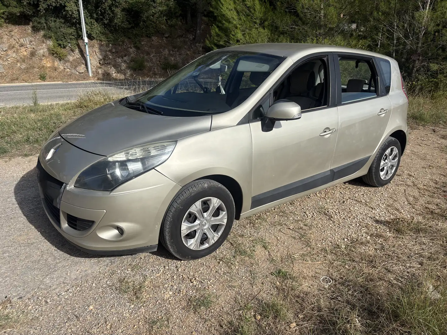 Renault Scenic III dCi 85 eco2 Expression - 2