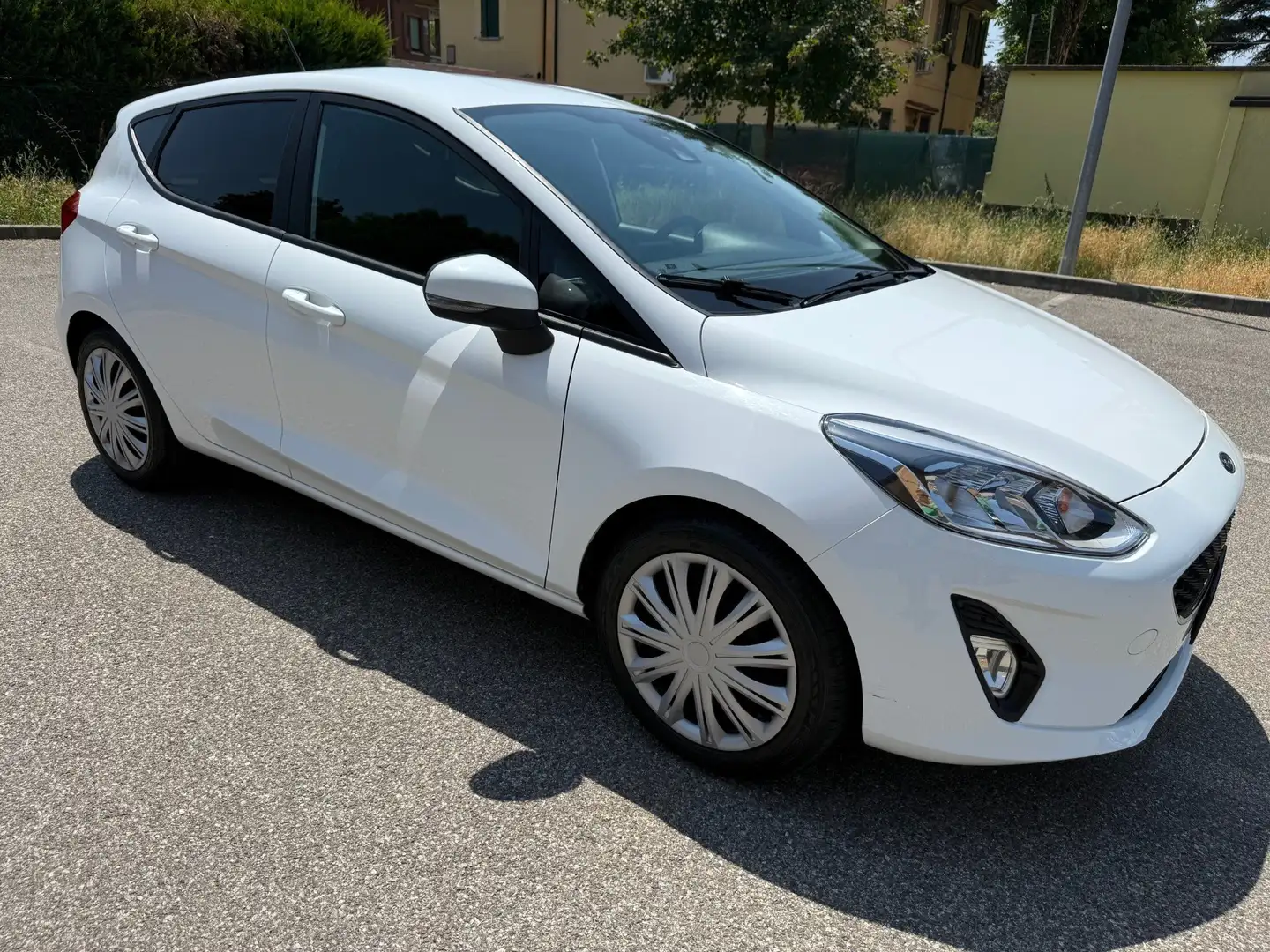 Ford Fiesta 1.5 TDCI - NEOPATENTATI - 12 MESI GARANZIA - Bianco - 2