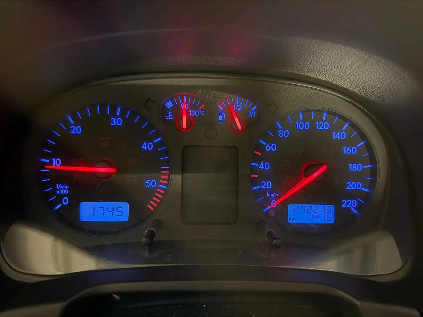 Volkswagen Bora Bora 1,9 Comfortline TDI Plateado - 2