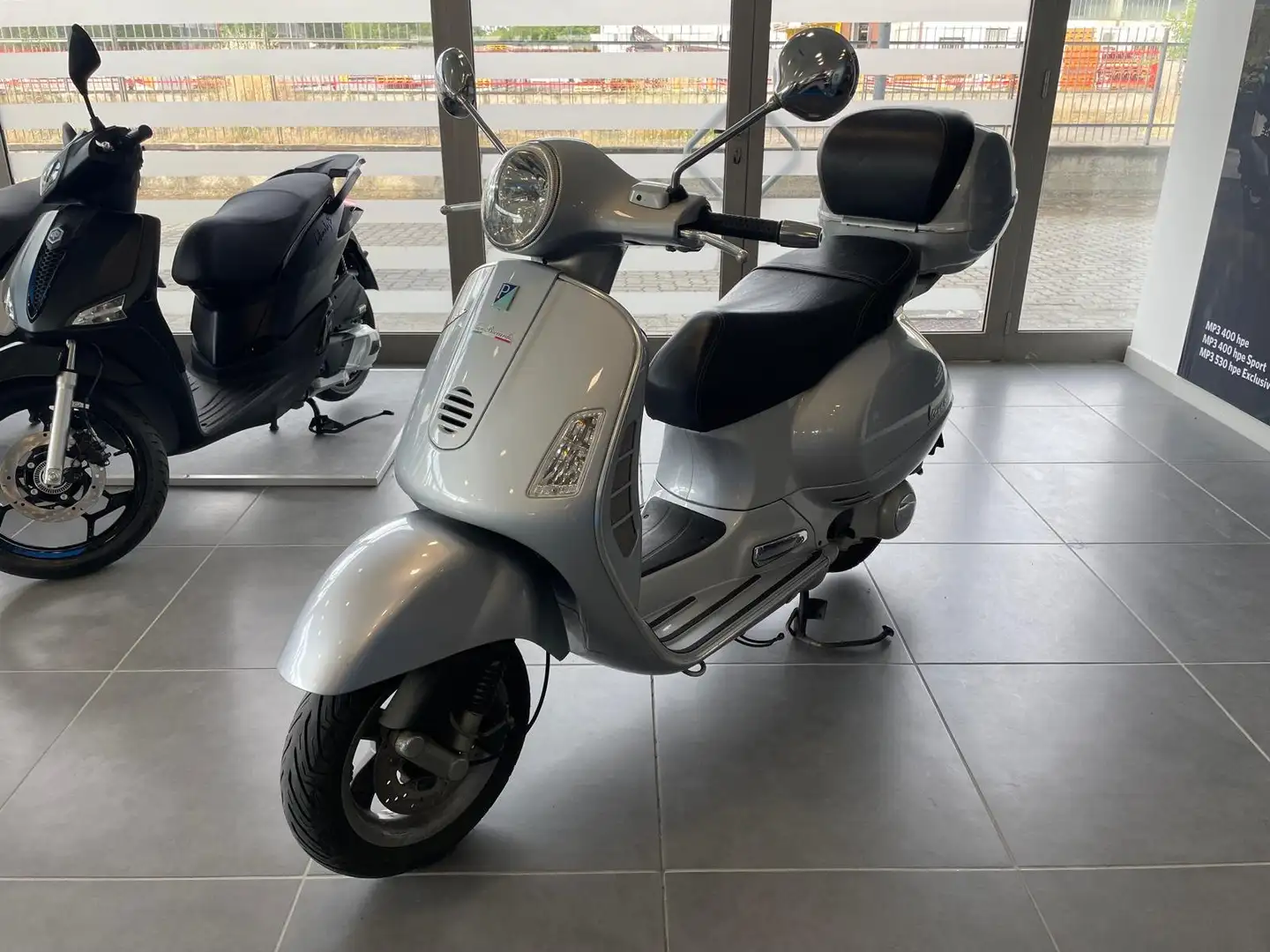 Vespa GT 200 GranTurismo, SOLO 18.000Km, 12 MESI DI GARANZIA Argintiu - 1