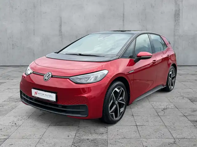 Volkswagen Id.3 view 2