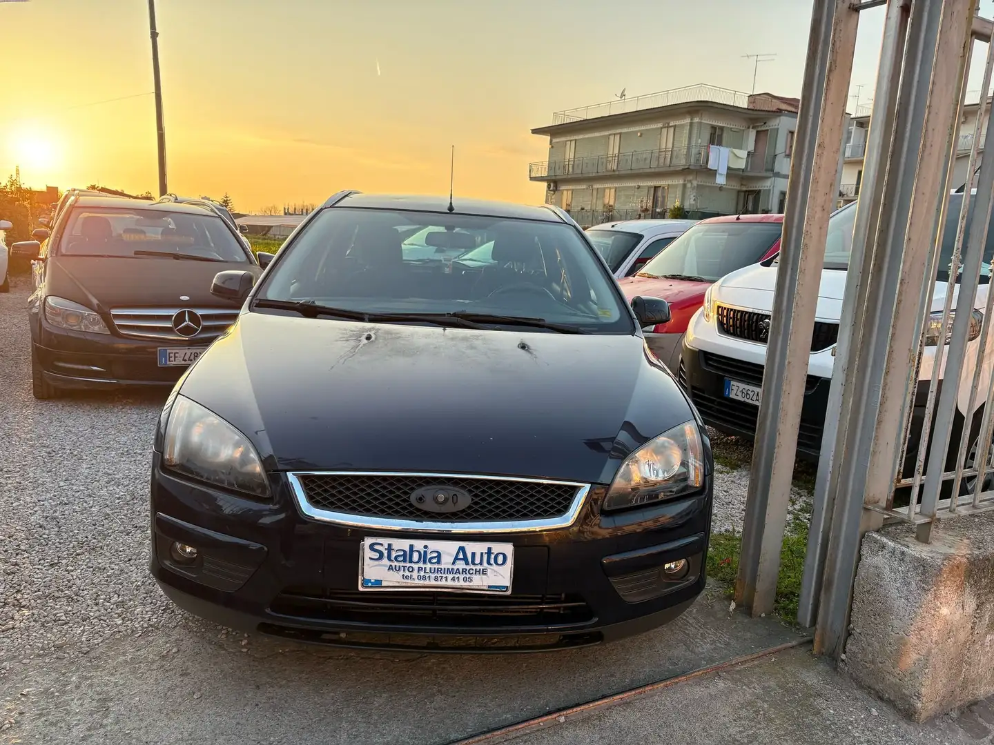 Ford Focus Style Wagon 1.6 tdci Ikon (+) 90cv Zwart - 2