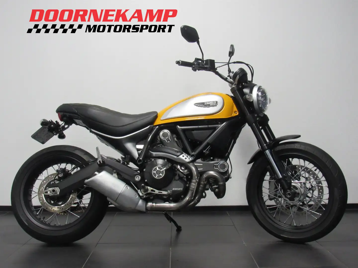 Ducati Scrambler CLASSIC Geel - 1