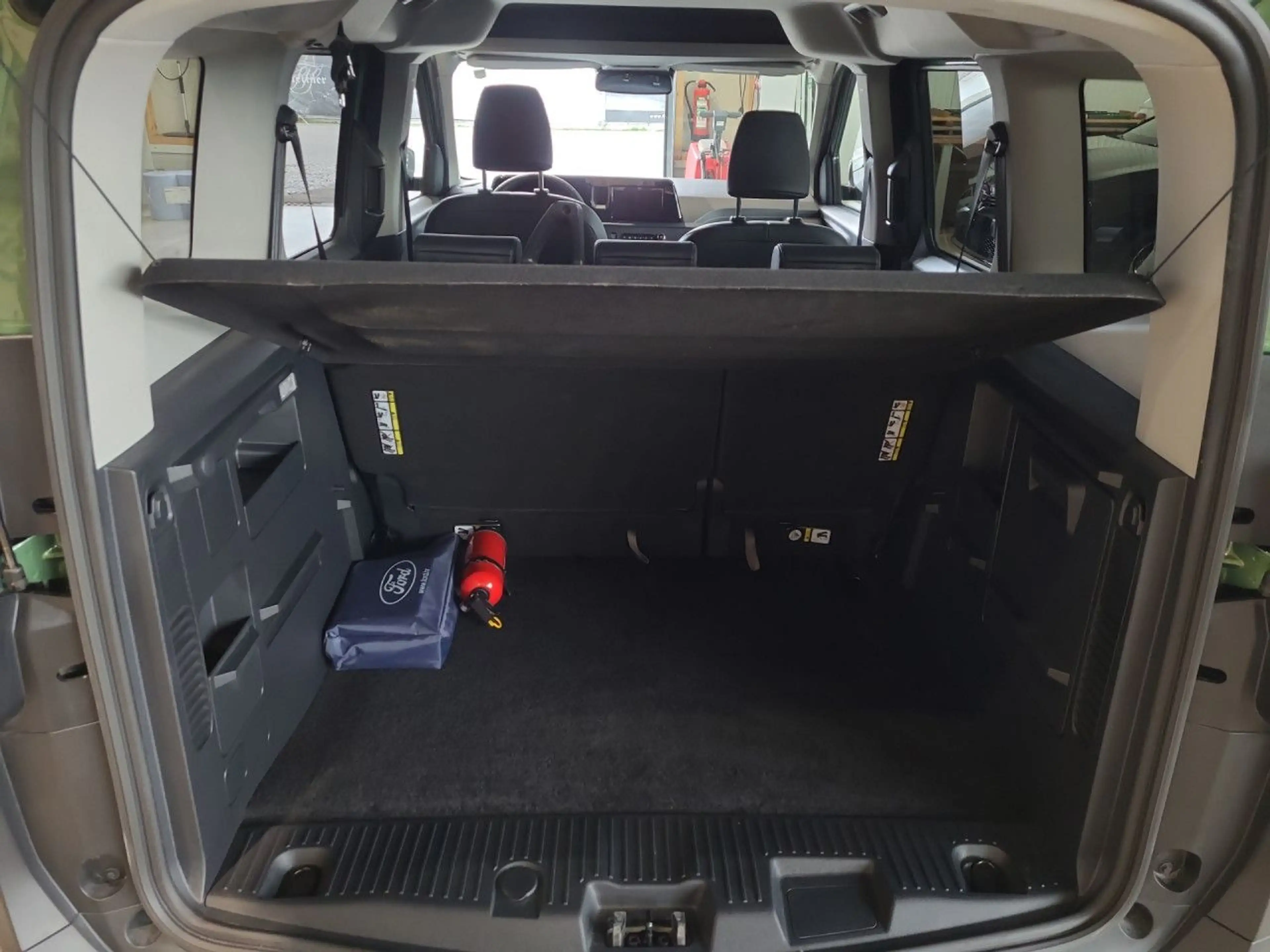 Ford Tourneo Courier Active Bluetooth Navi Klima — photo 15
