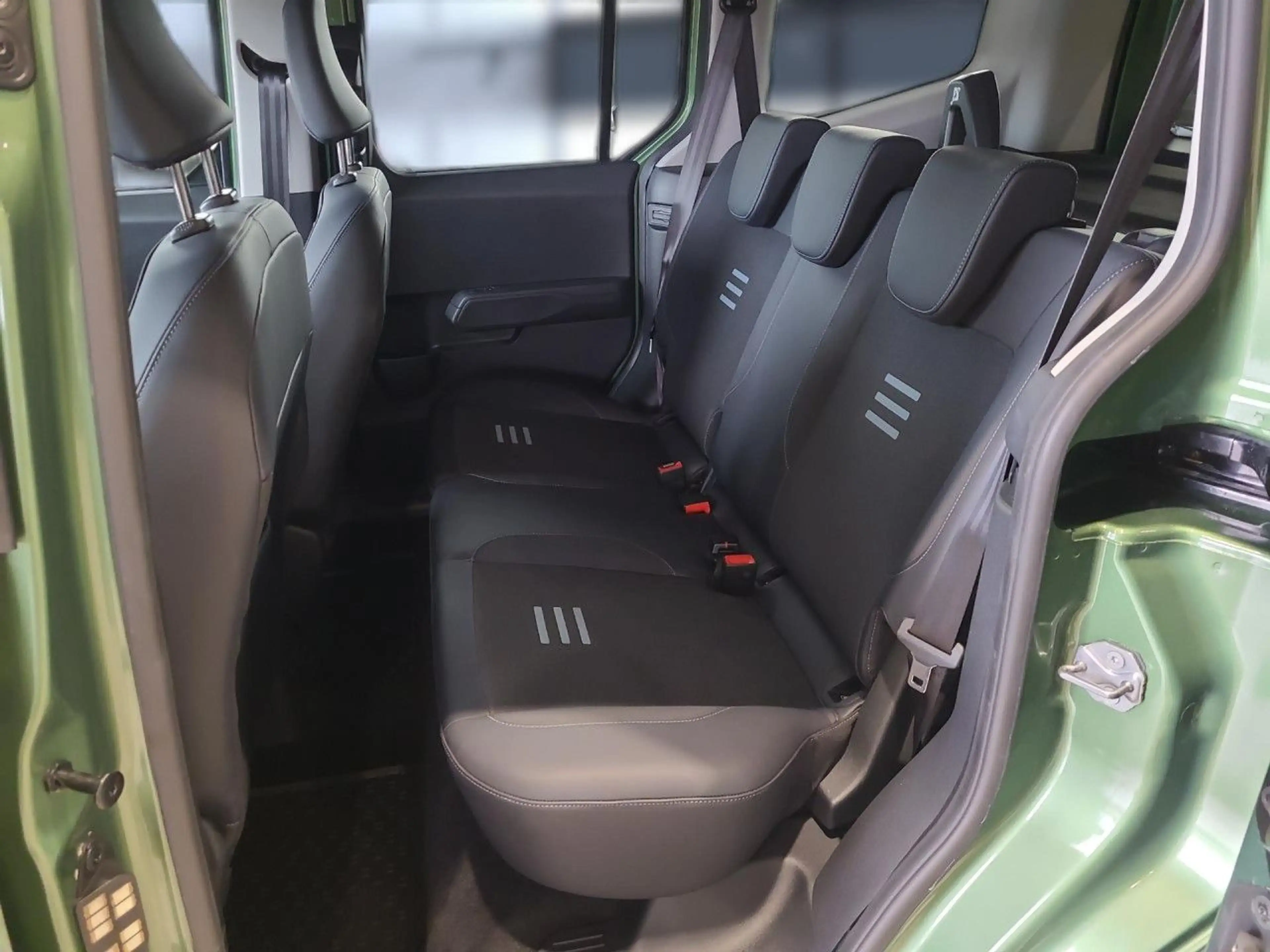 Ford Tourneo Courier Active Bluetooth Navi Klima — photo 12