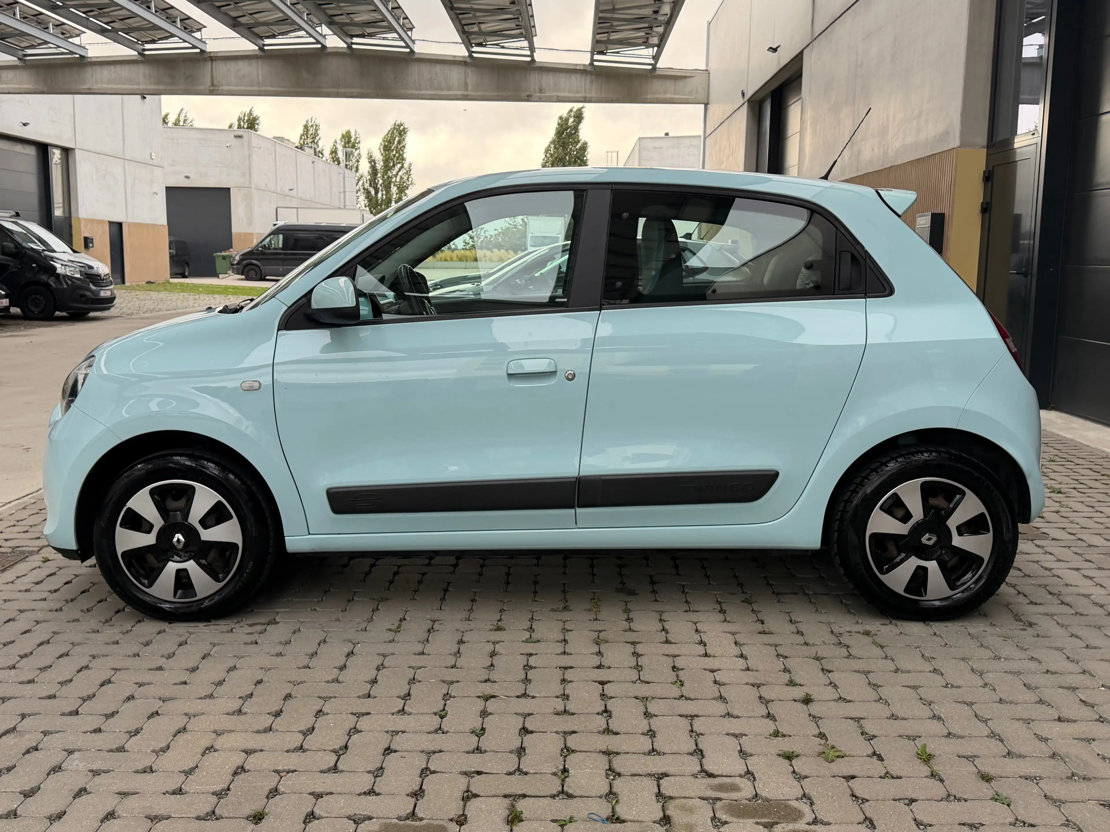Renault Twingo Twingo 1.0i SCe Intens S — photo 2