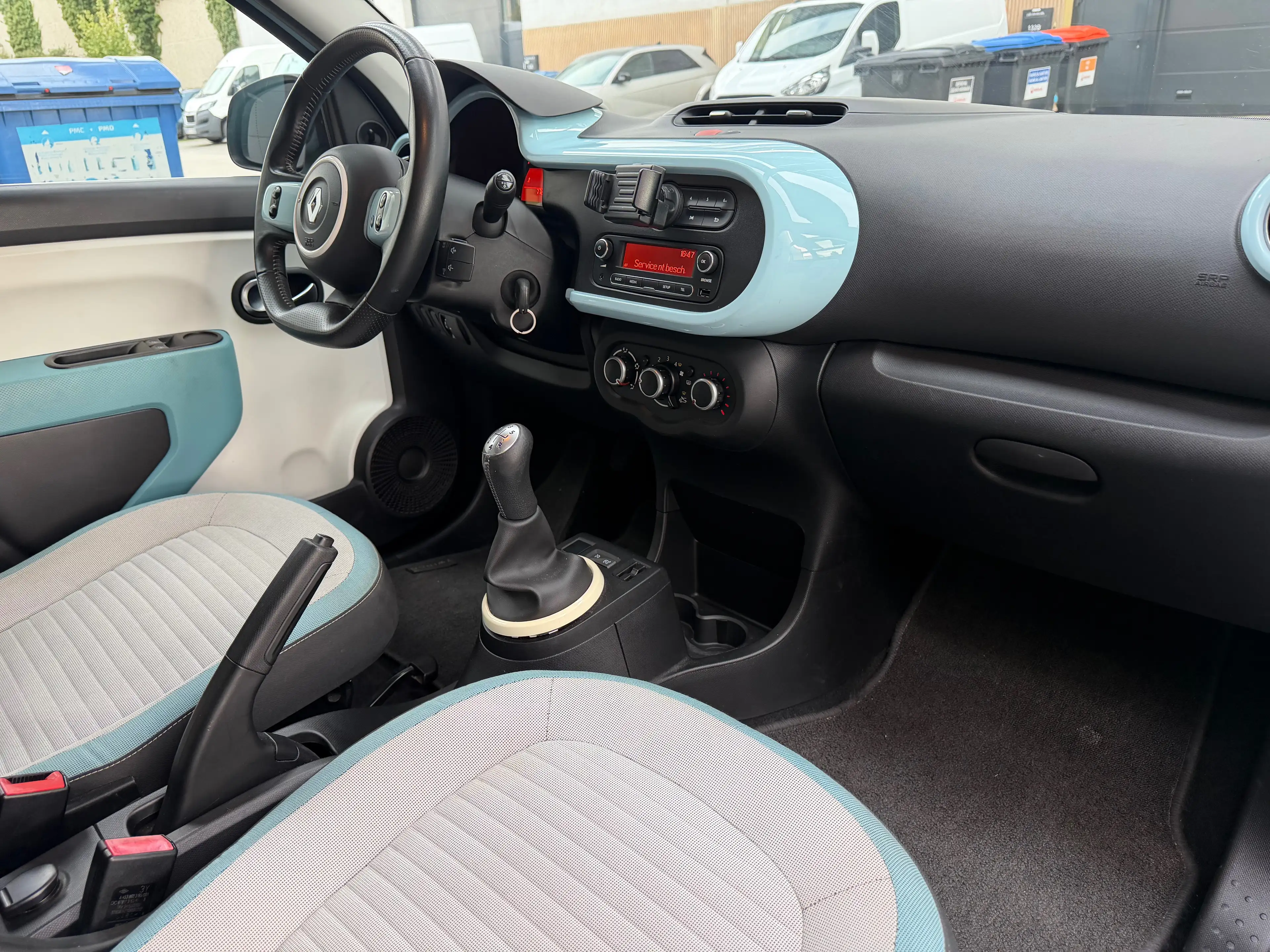 Renault Twingo Twingo 1.0i SCe Intens S — photo 12