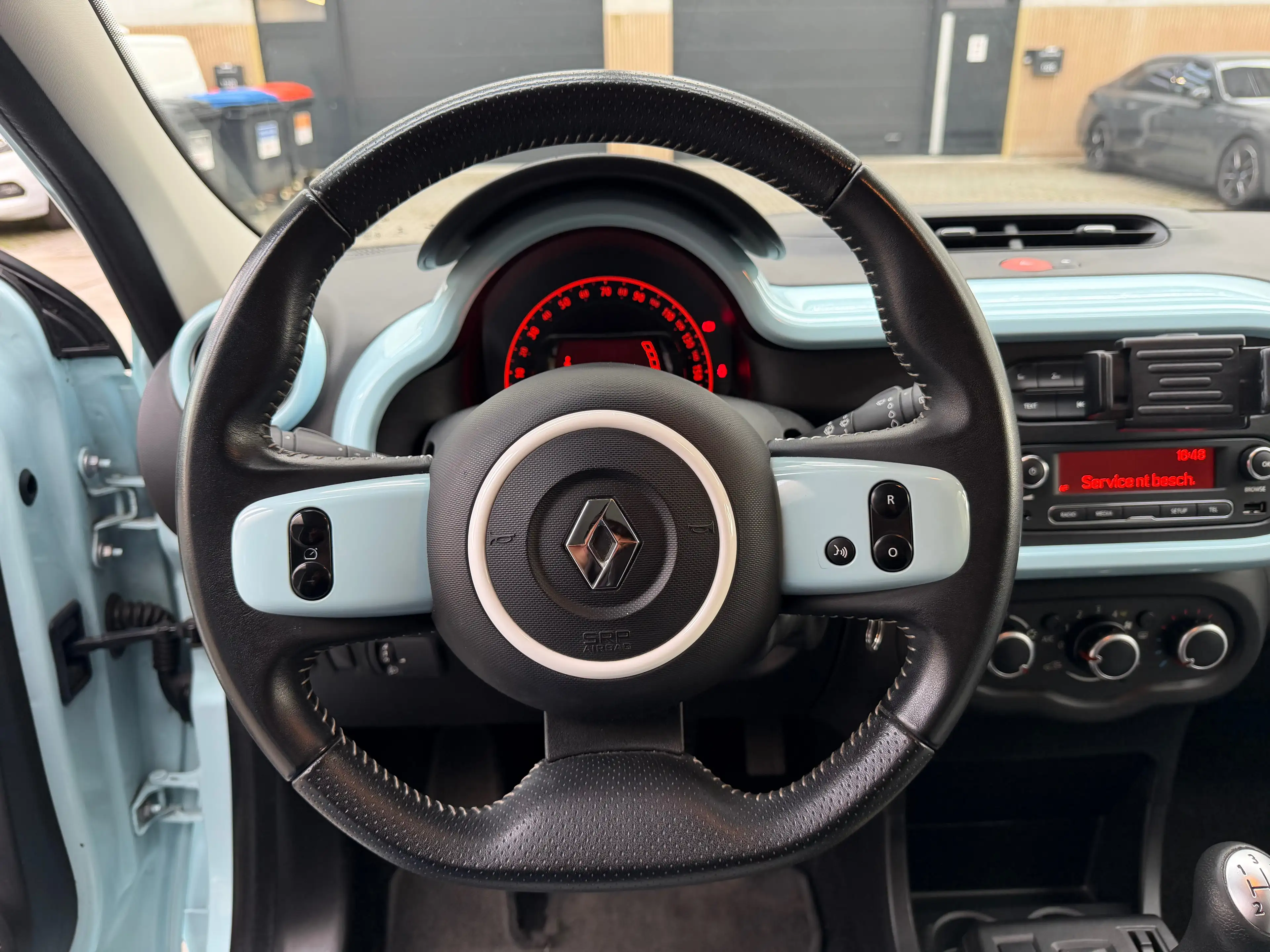 Renault Twingo Twingo 1.0i SCe Intens S — photo 14