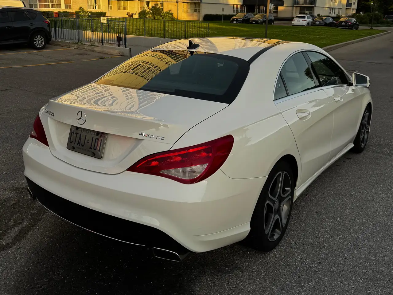 Mercedes-Benz CLA photo Mercedes-Benz CLA