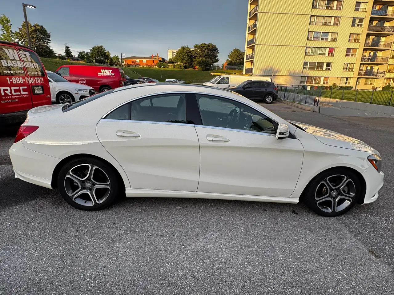 Mercedes-Benz CLA photo Mercedes-Benz CLA