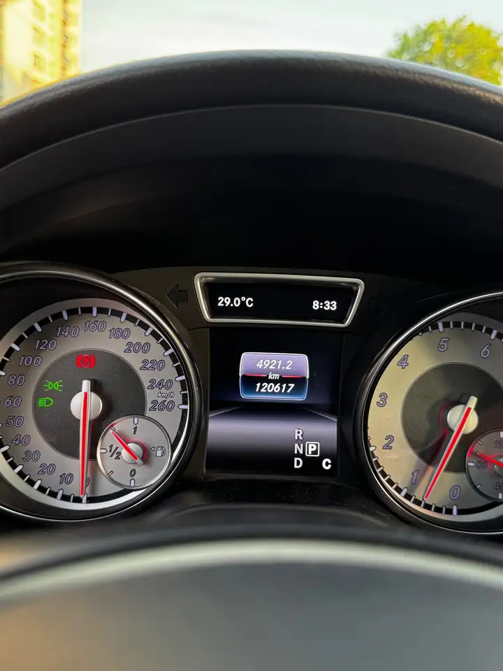 Mercedes-Benz CLA photo Mercedes-Benz CLA