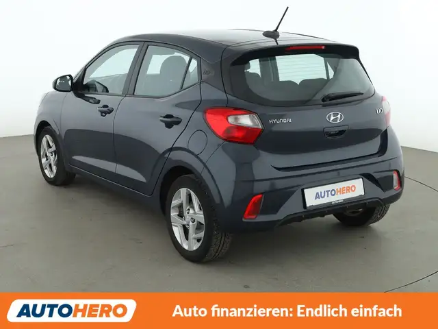 Hyundai i10 view 4