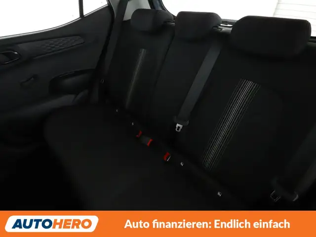 Hyundai i10 view 14