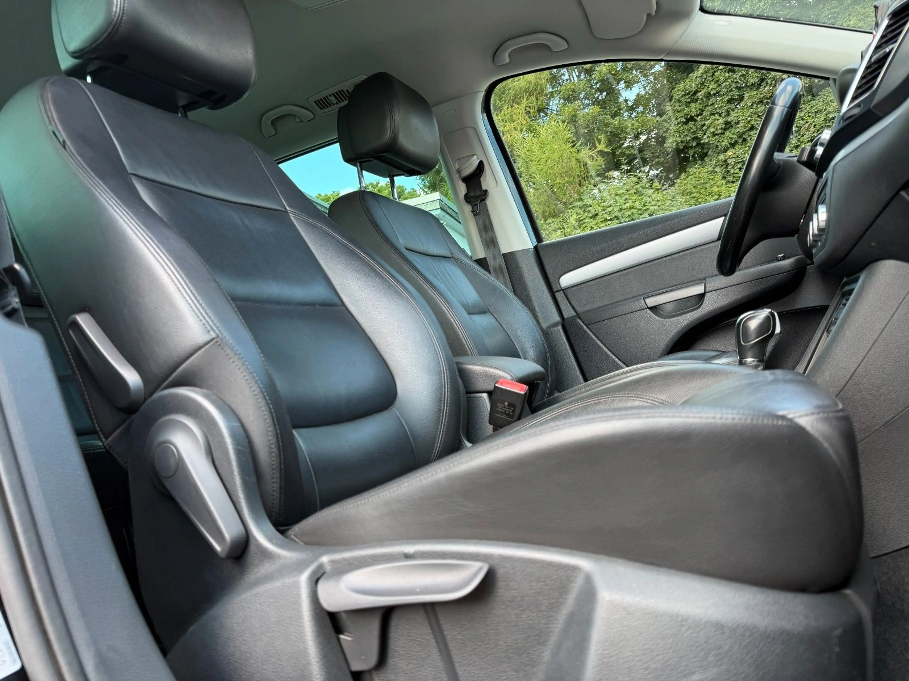 Volkswagen Sharan Highline BMT*DSG*7 SITZER*AHK*PDC*STANDHE — photo 13