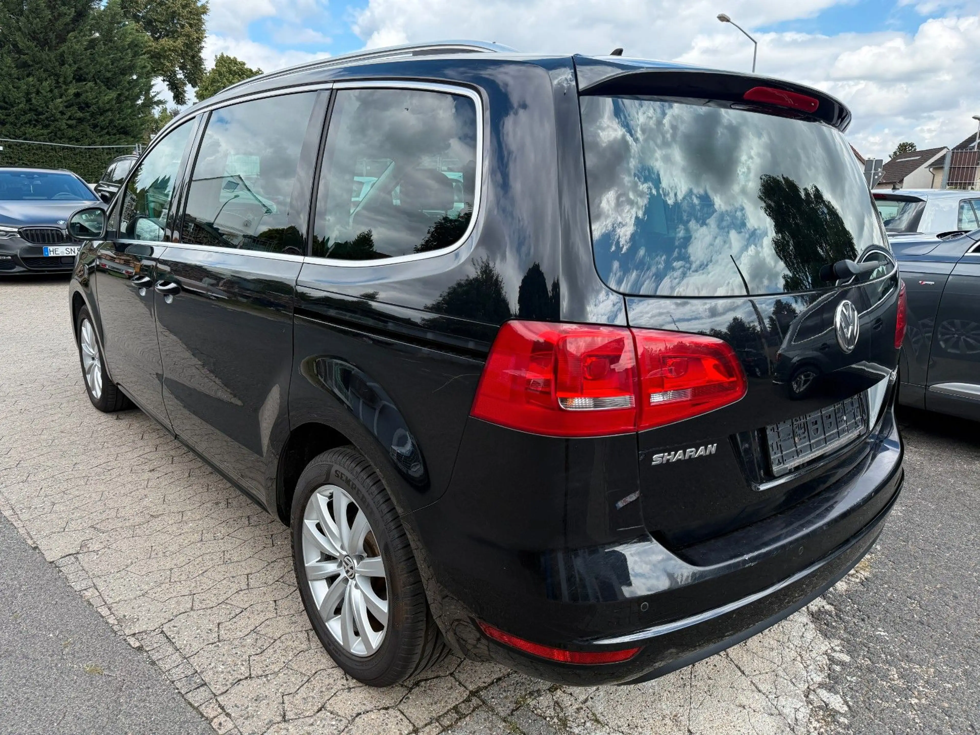 Volkswagen Sharan Highline BMT*DSG*7 SITZER*AHK*PDC*STANDHE — photo 6