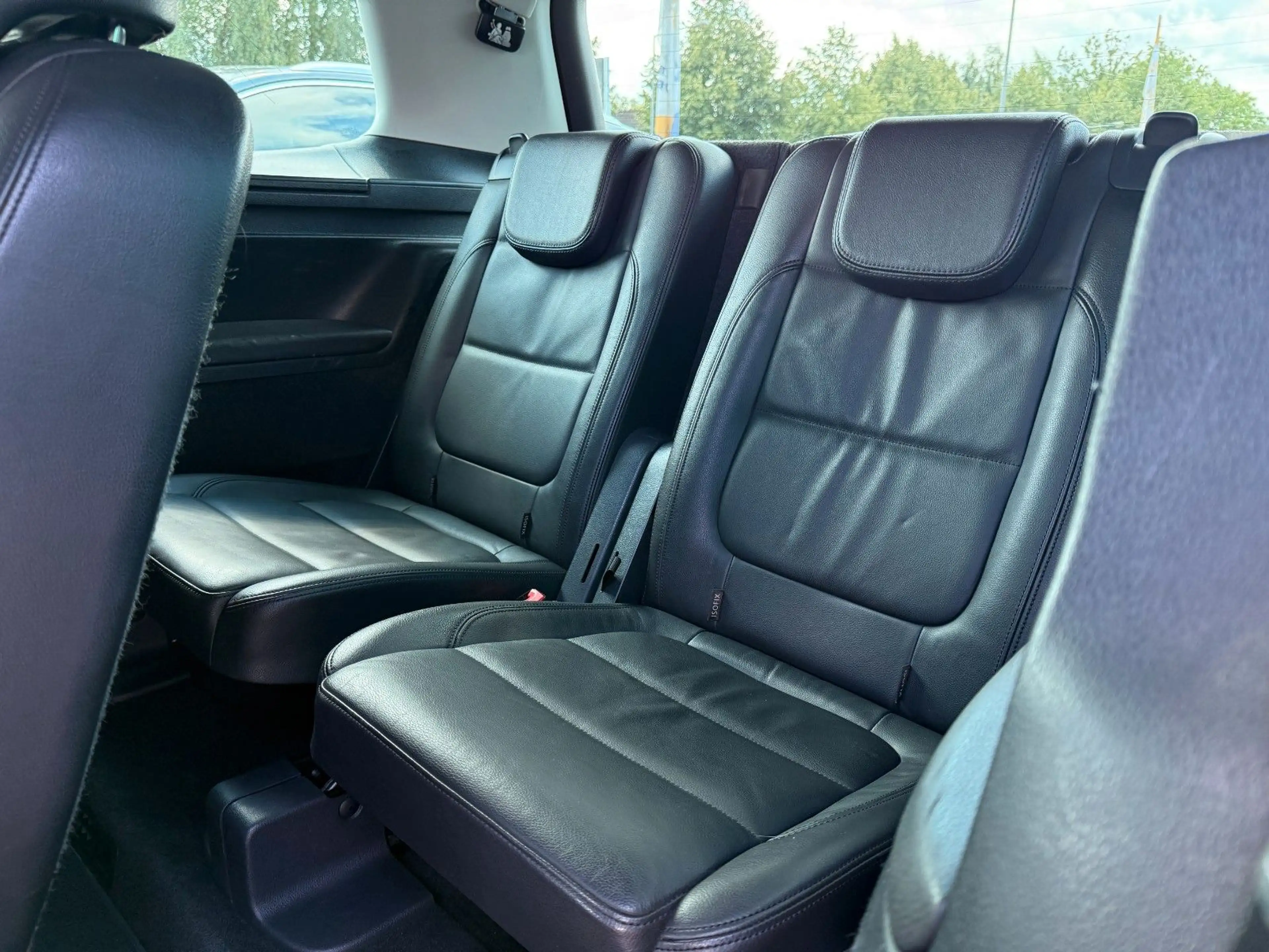 Volkswagen Sharan Highline BMT*DSG*7 SITZER*AHK*PDC*STANDHE — photo 16