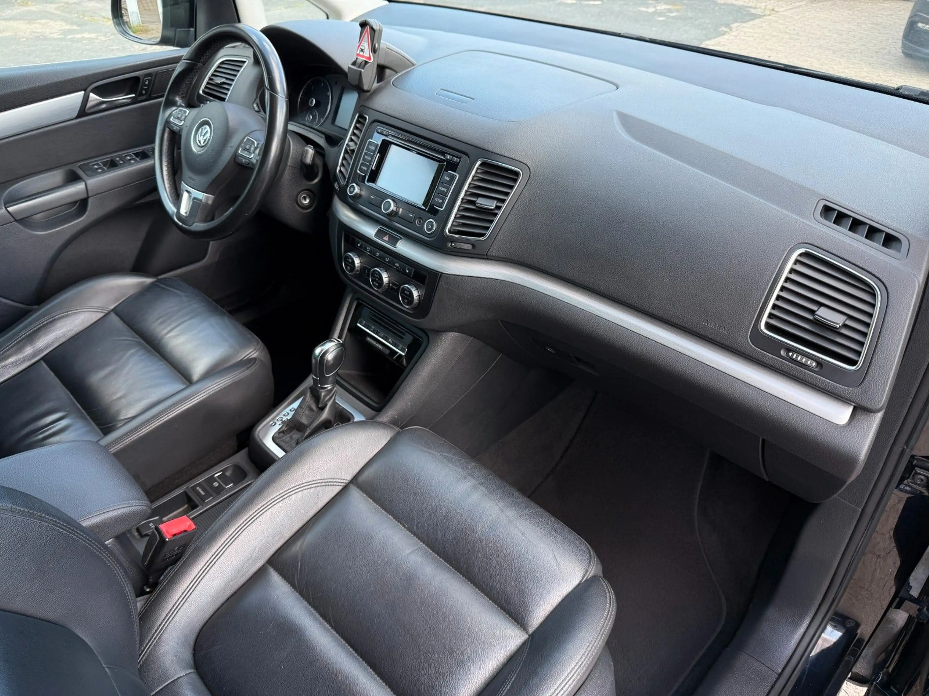 Volkswagen Sharan Highline BMT*DSG*7 SITZER*AHK*PDC*STANDHE — photo 12