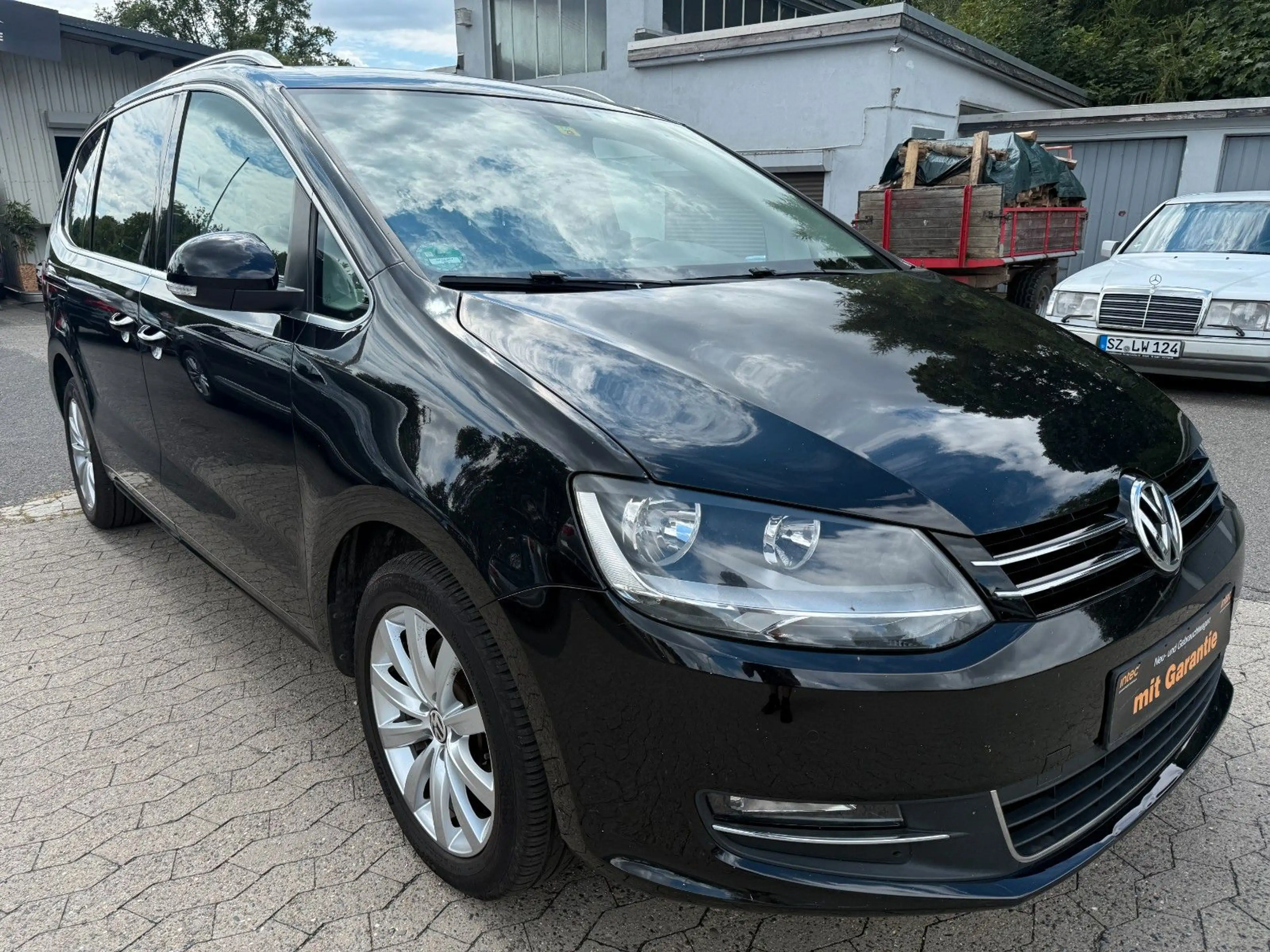 Volkswagen Sharan Highline BMT*DSG*7 SITZER*AHK*PDC*STANDHE — photo 3