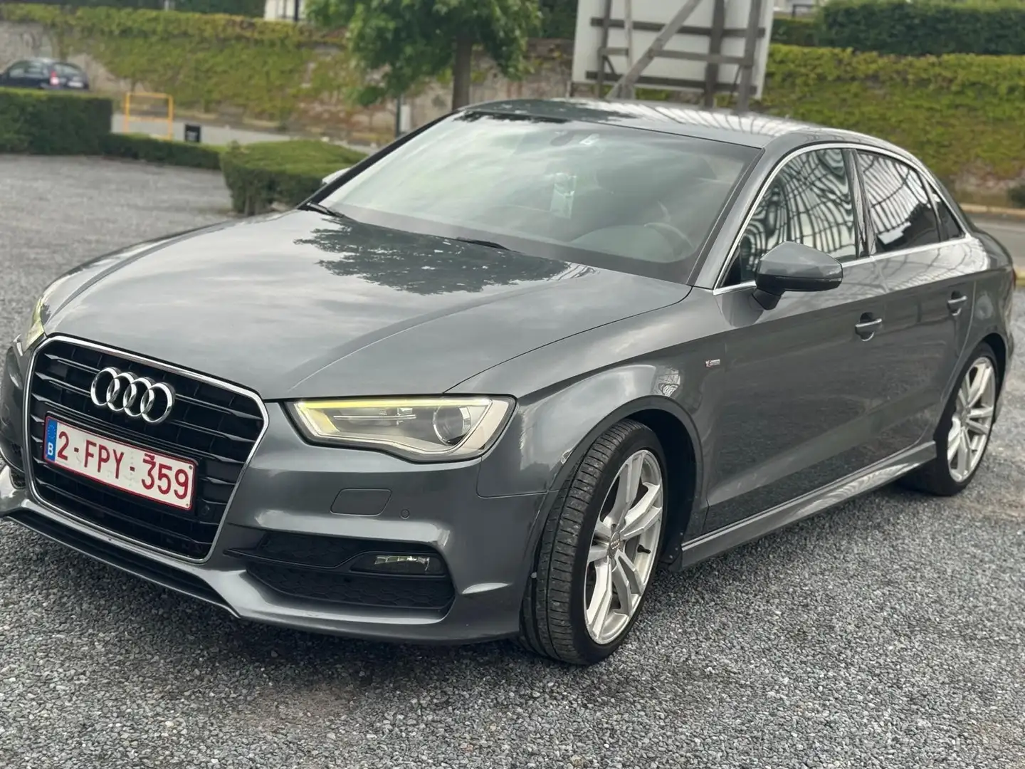 Audi A3 2.0 TDi Ambition S line tronic - 1