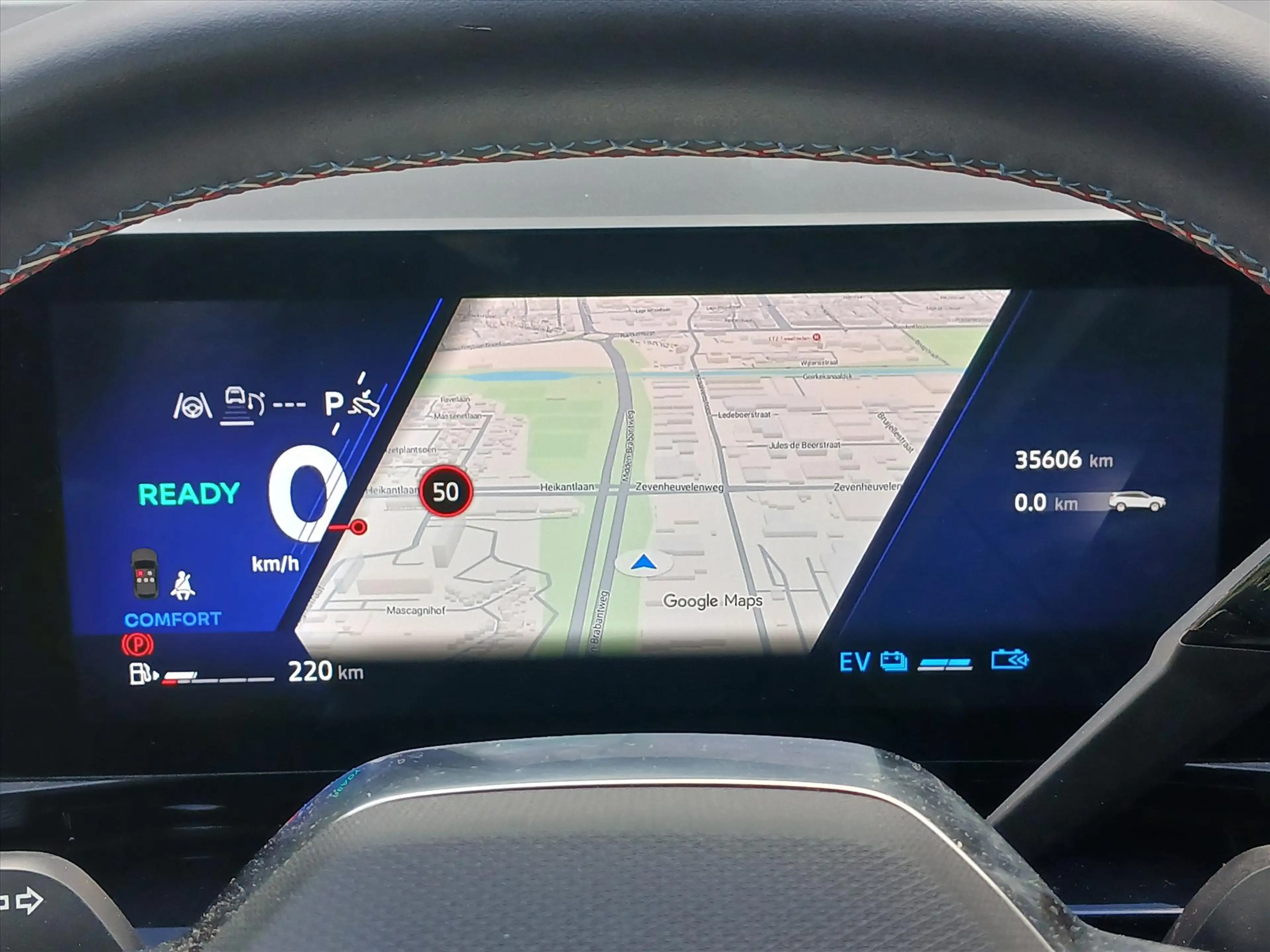 Renault Espace E-Tech Hybrid Esprit Alpine / Navi / Cruise en Cli — photo 18