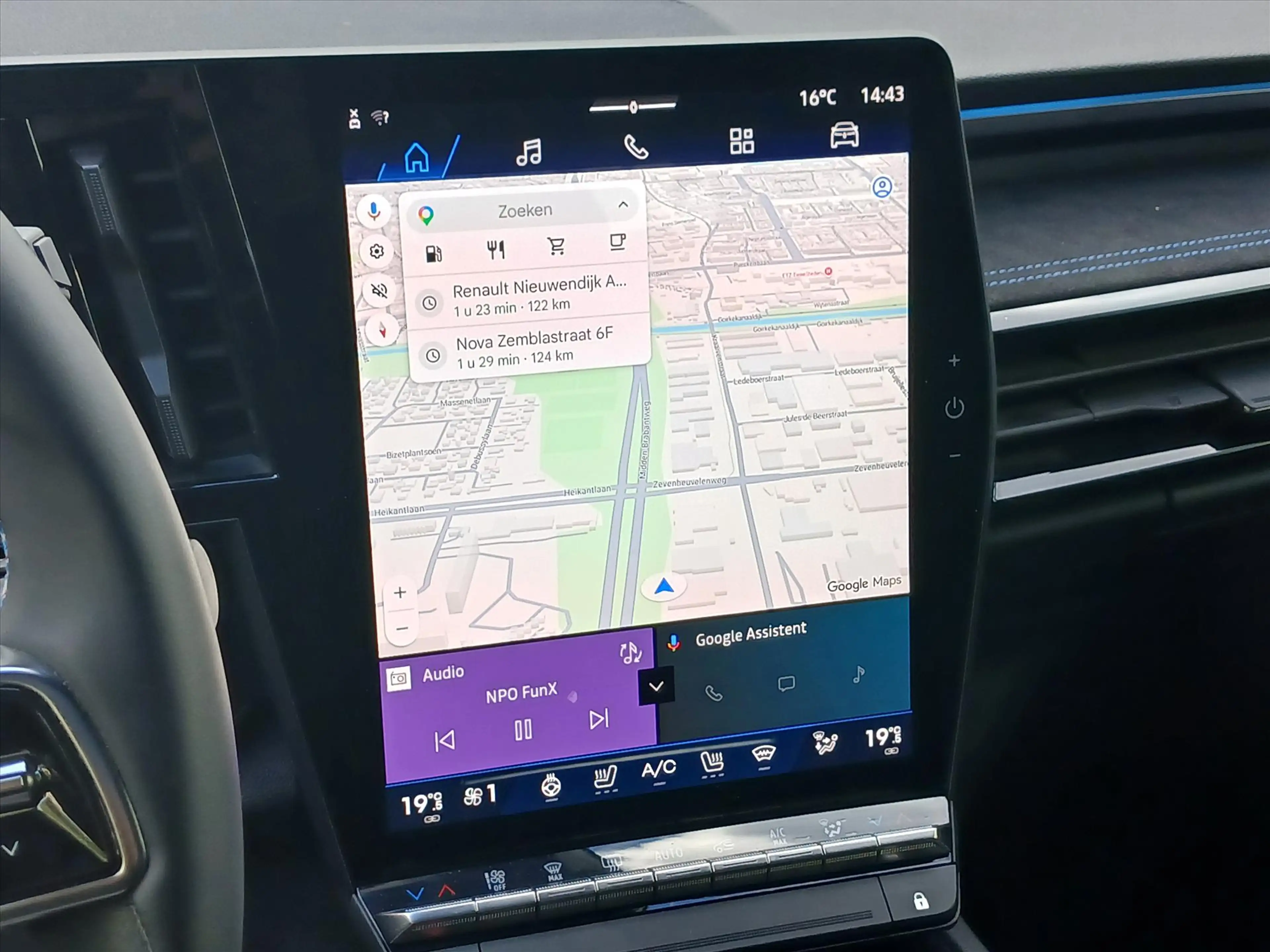 Renault Espace E-Tech Hybrid Esprit Alpine / Navi / Cruise en Cli — photo 19