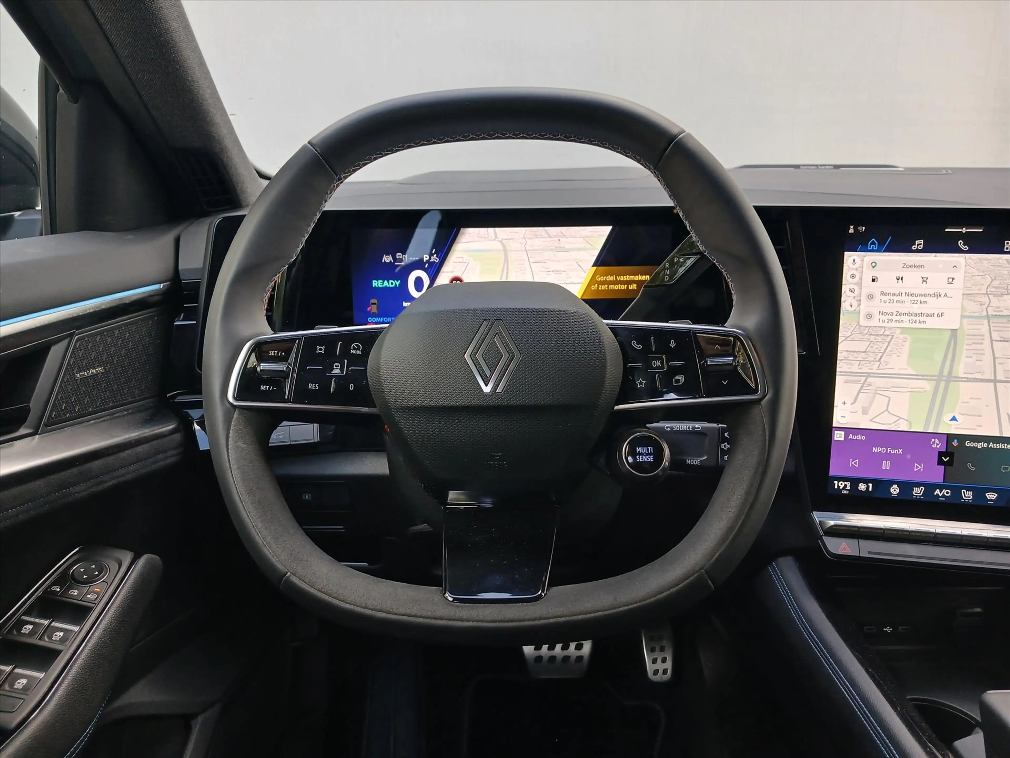 Renault Espace E-Tech Hybrid Esprit Alpine / Navi / Cruise en Cli — photo 15