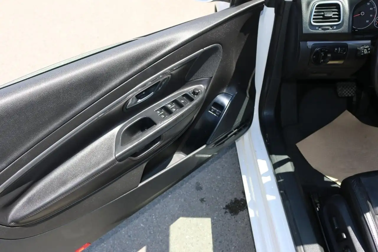 Volkswagen Eos photo Volkswagen Eos