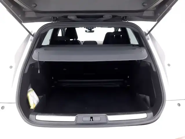 DS Automobiles DS 7 Crossback view 14
