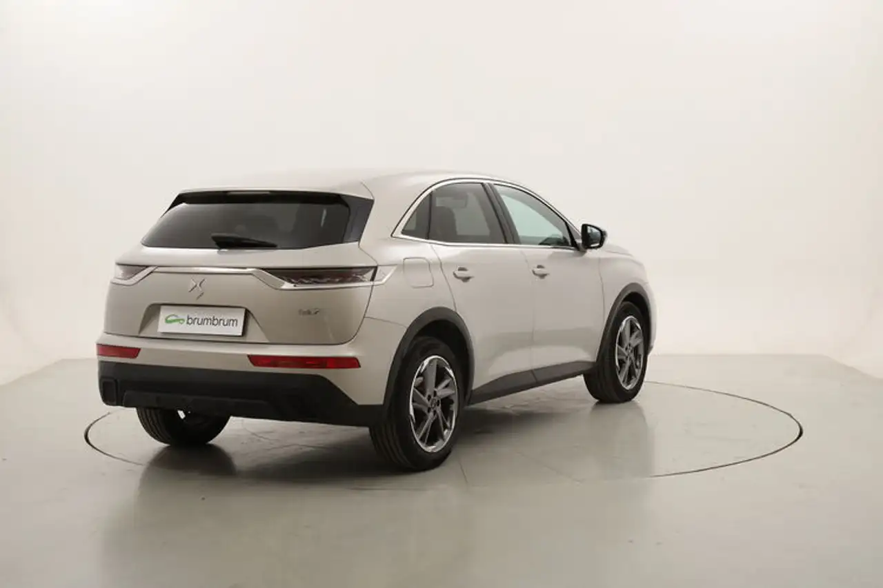 DS Automobiles DS 7 Crossback 2021
