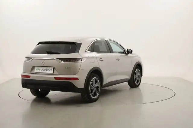 DS Automobiles DS 7 Crossback view 5