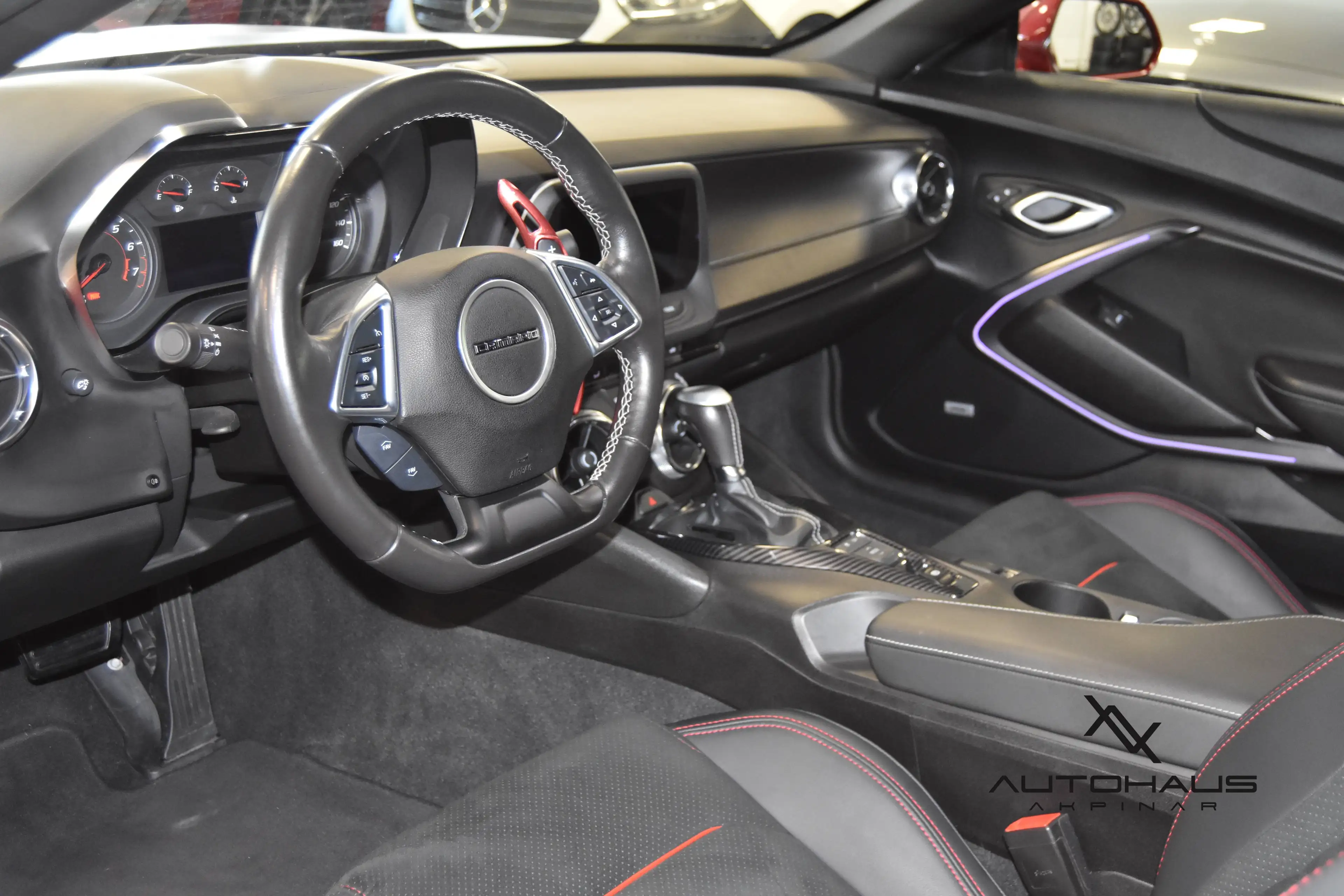 Chevrolet Camaro ZT1 Turbo~BOSE~CARPLAY~LED~LA-CHANTI~SPORT — photo 2