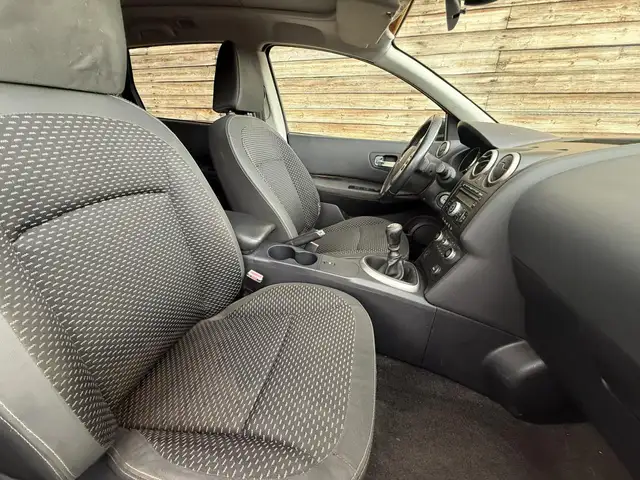 Nissan Qashqai view 19