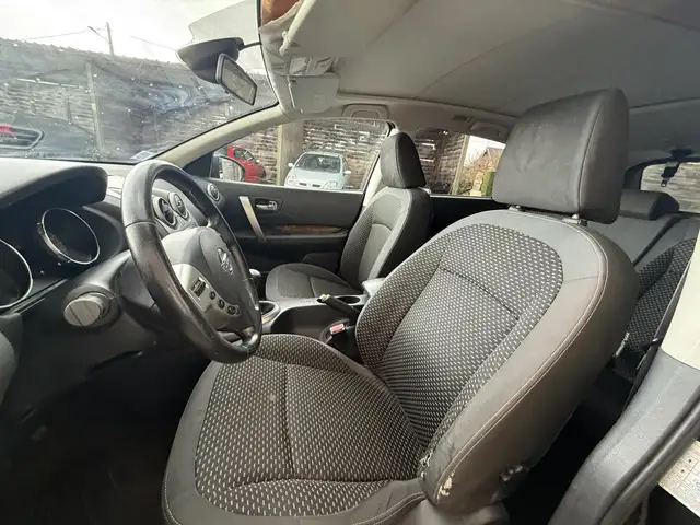 Nissan Qashqai view 25