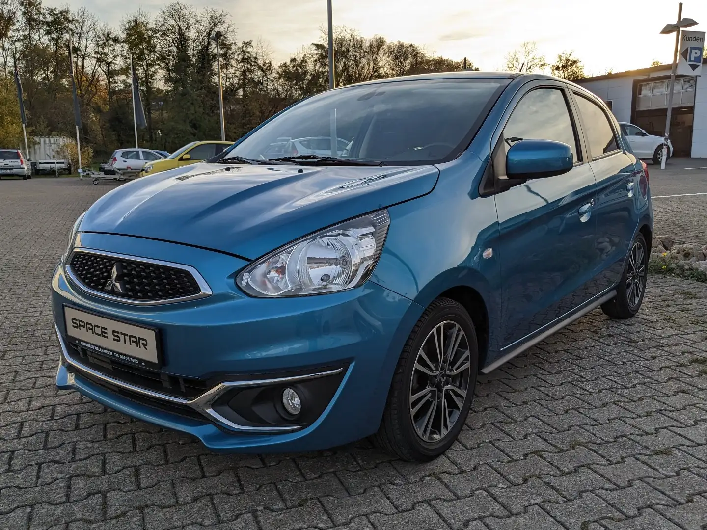 Mitsubishi Space Star Edition+ 1.2 Klima+Navi + Sitzheizung Blau - 1