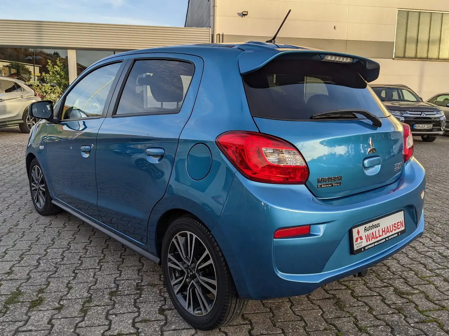 Mitsubishi Space Star Edition+ 1.2 Klima+Navi + Sitzheizung Blau - 2