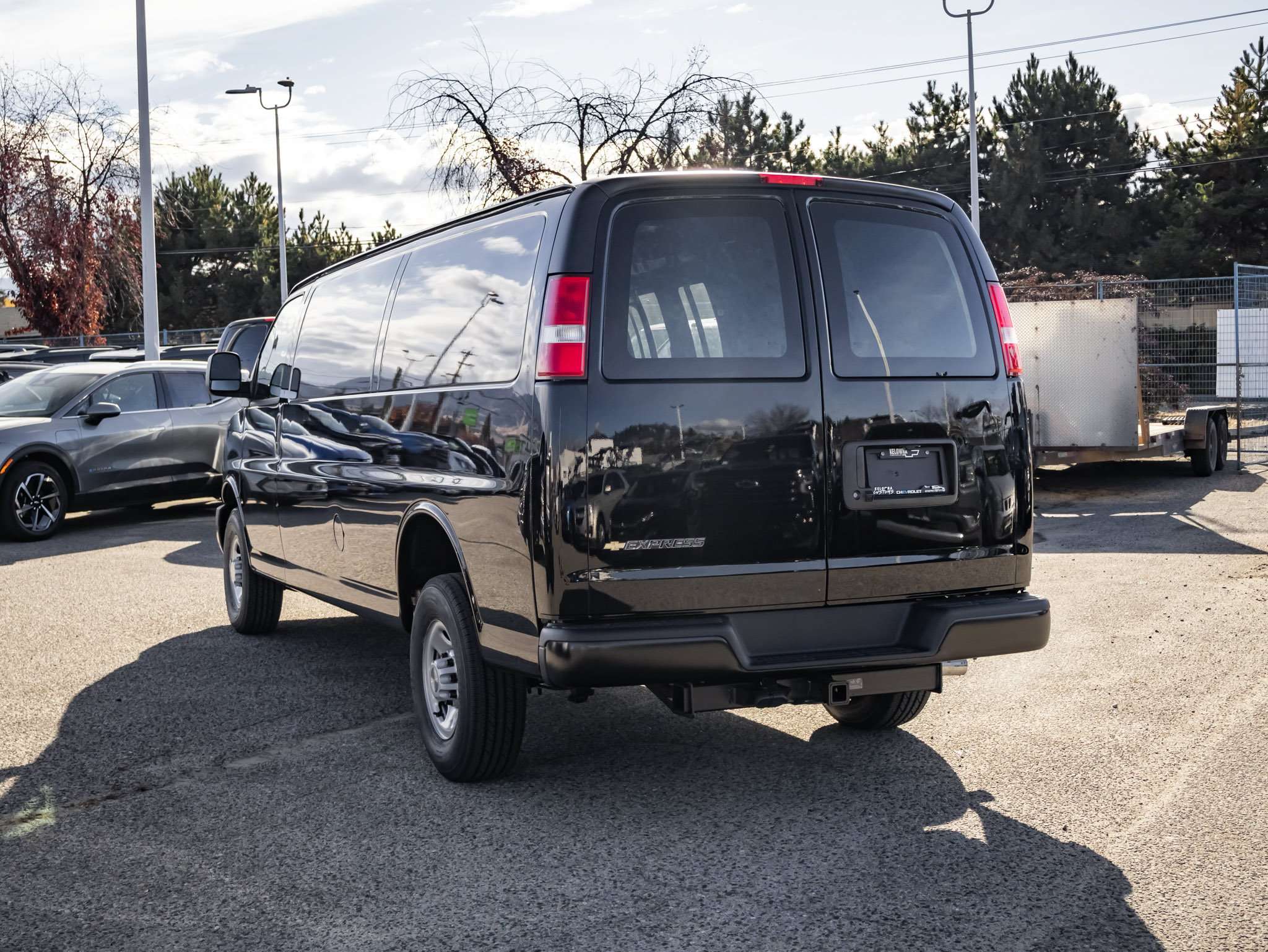 2025 Chevrolet Express 3500 Cargo Van
