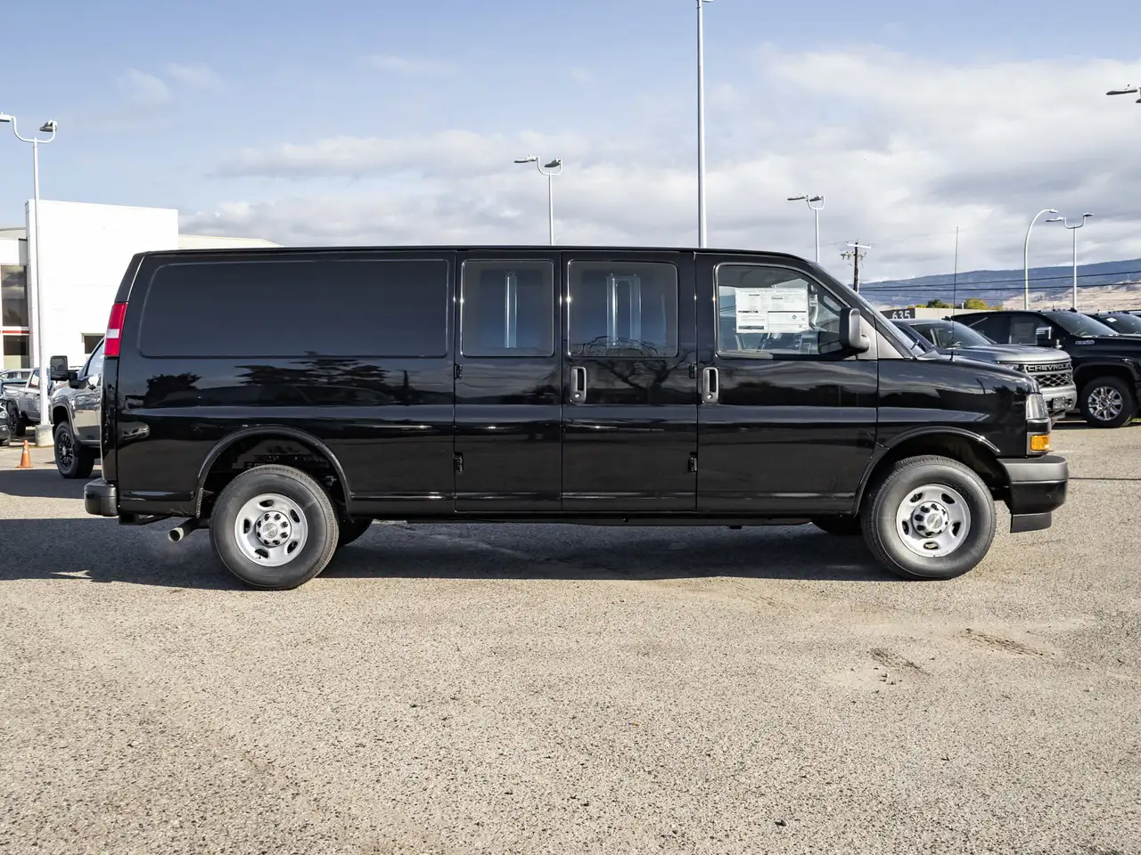 Chevrolet Express 3500 снимка Chevrolet Express 3500