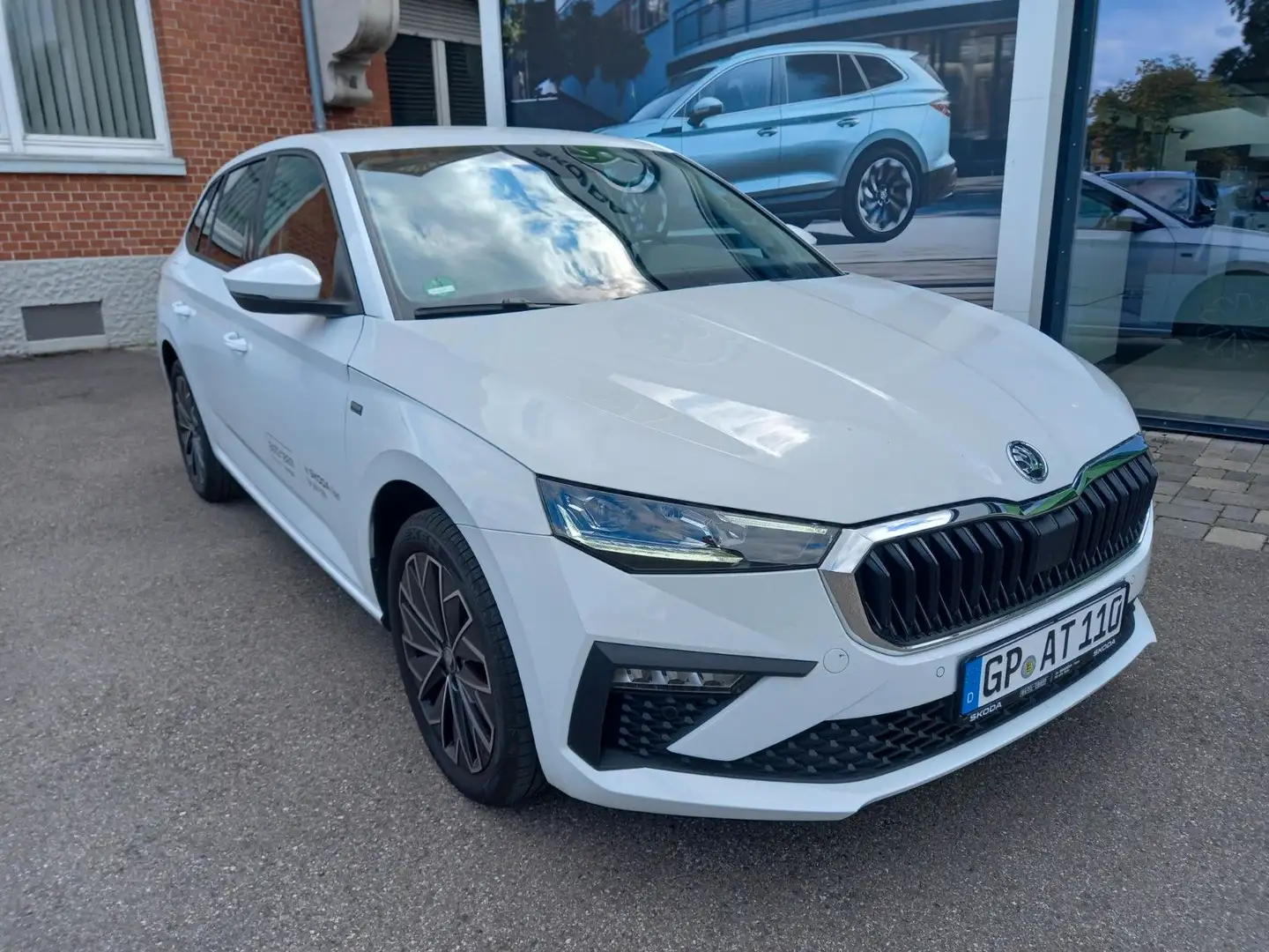 Skoda Scala Tour 1,0 TSI 85 kW 7-Gang-DSG AHK,MATRIX Blanc - 2