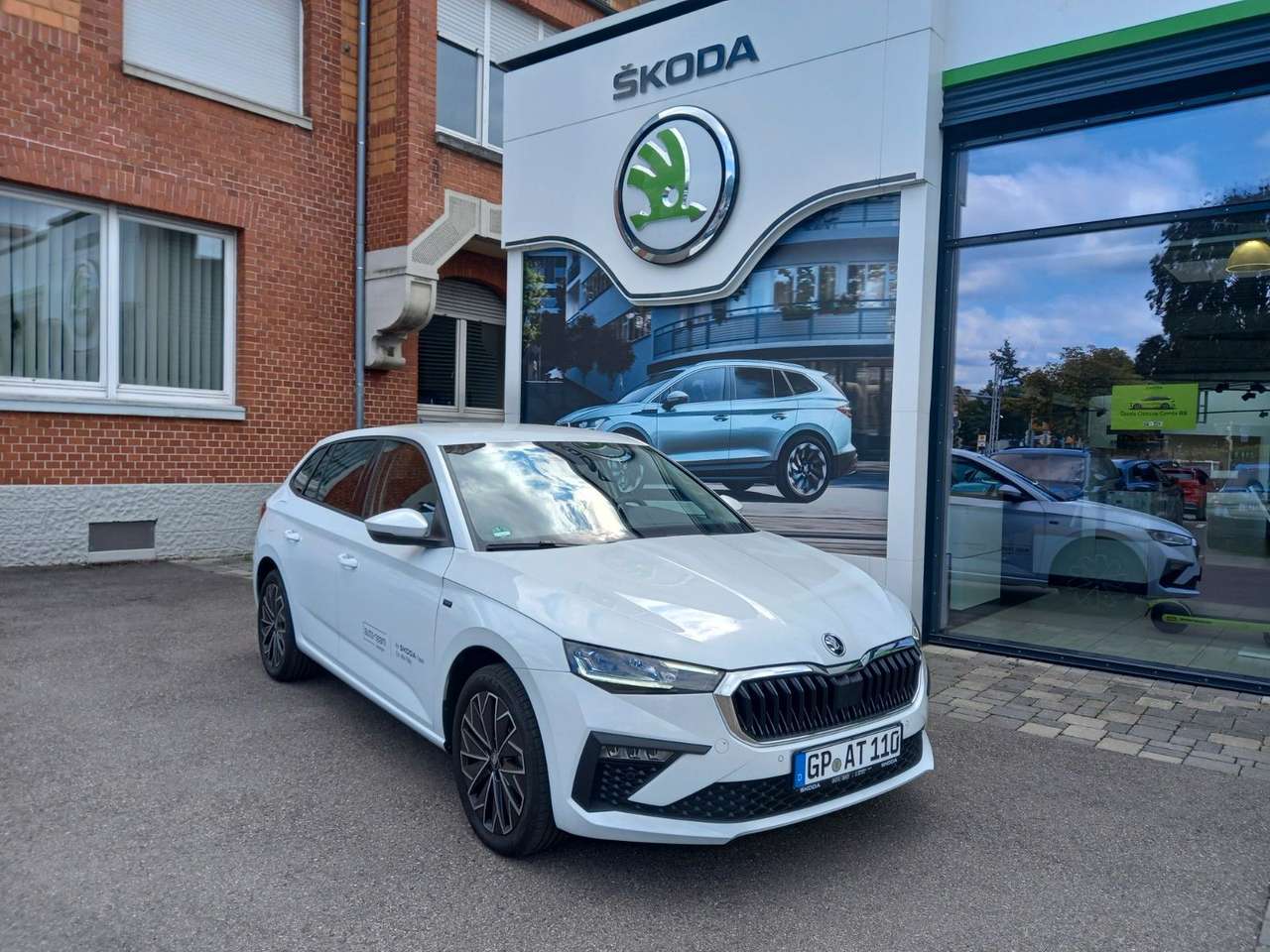 Skoda Scala 2025 — Tour 1,0 TSI 85 kW 7-Gang-DSG AHK,MATRIX